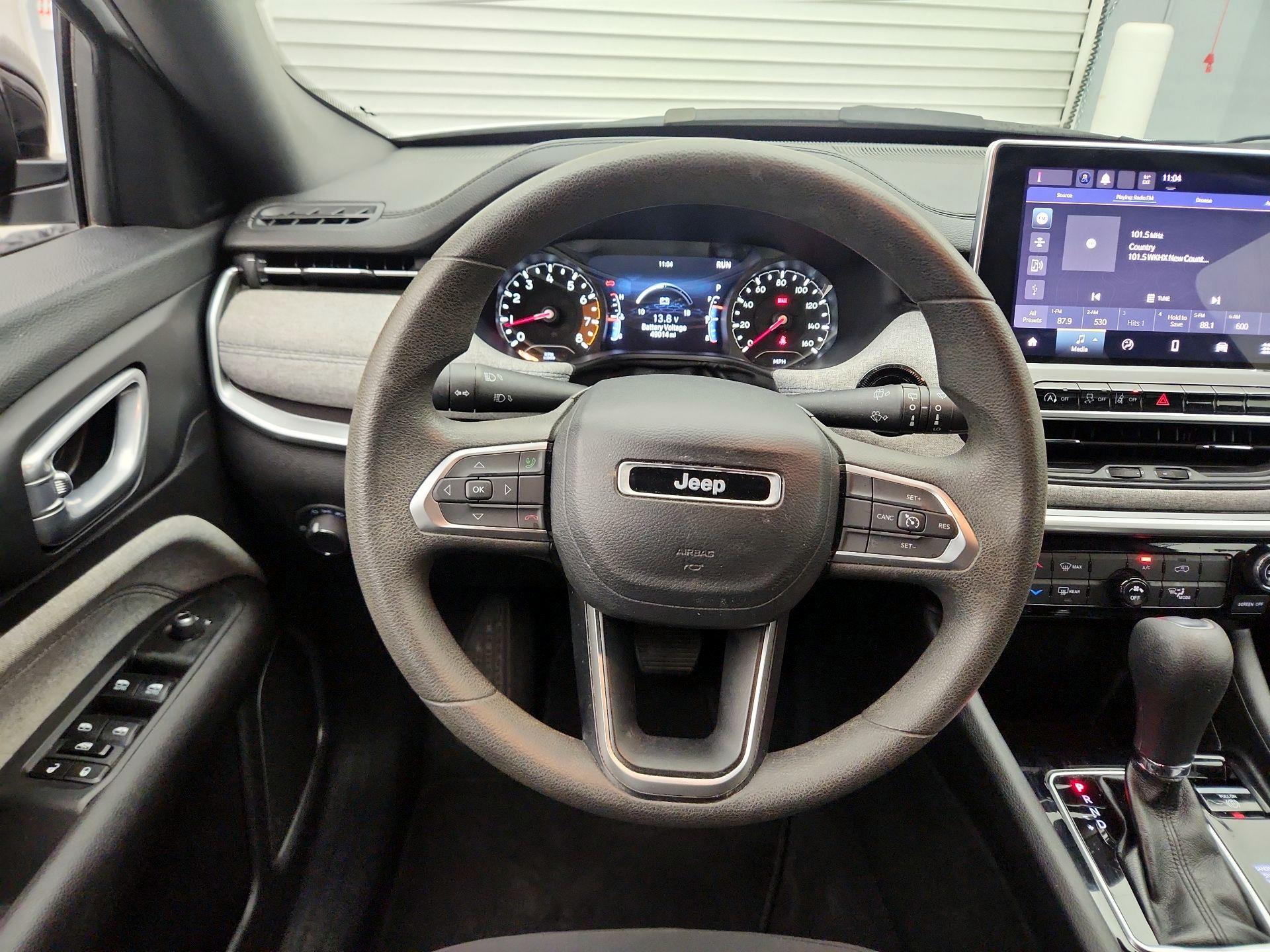 Thumbnail: 2023 Jeep Compass - 10