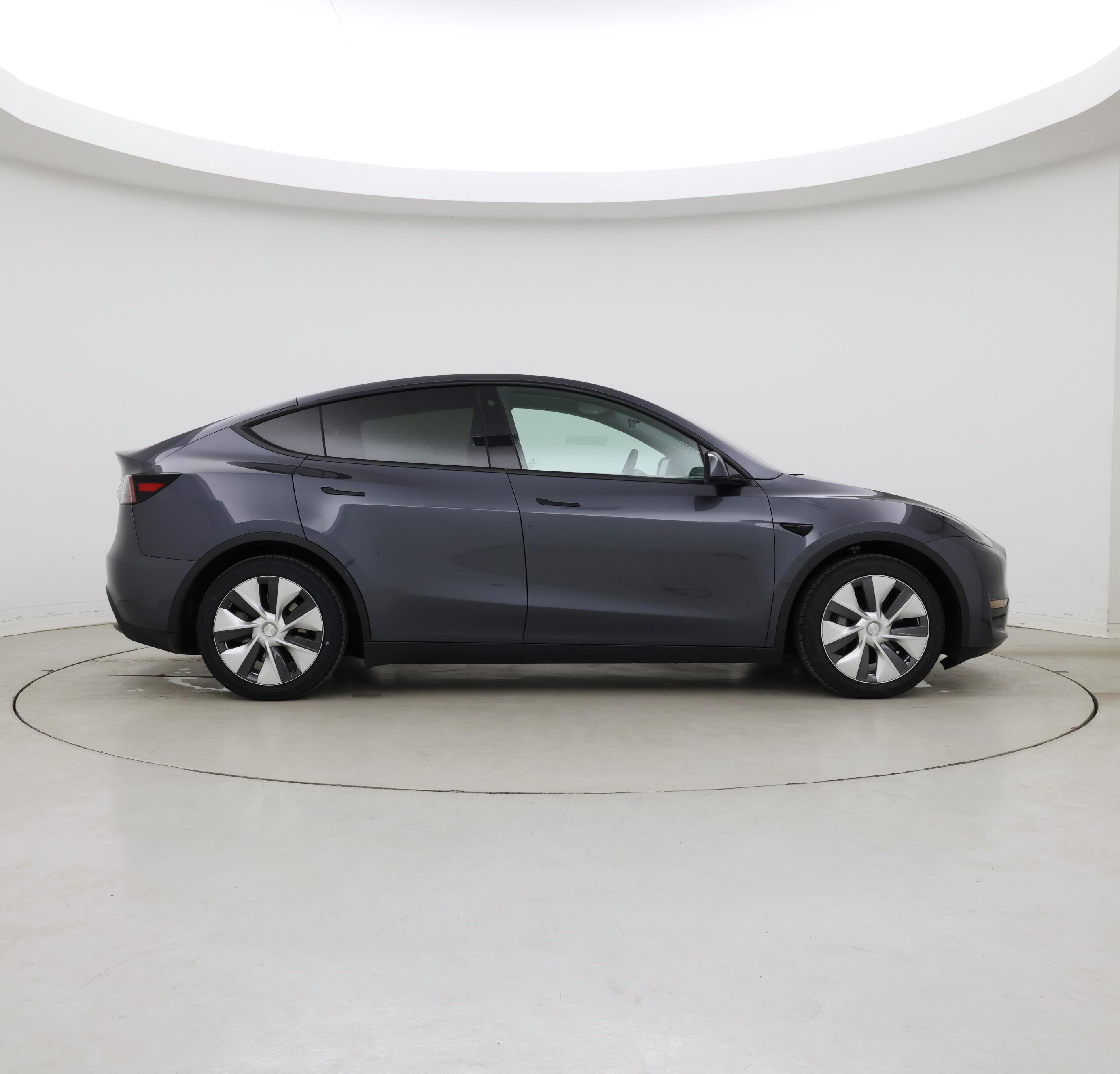 Thumbnail: 2023 Tesla Model Y - 7