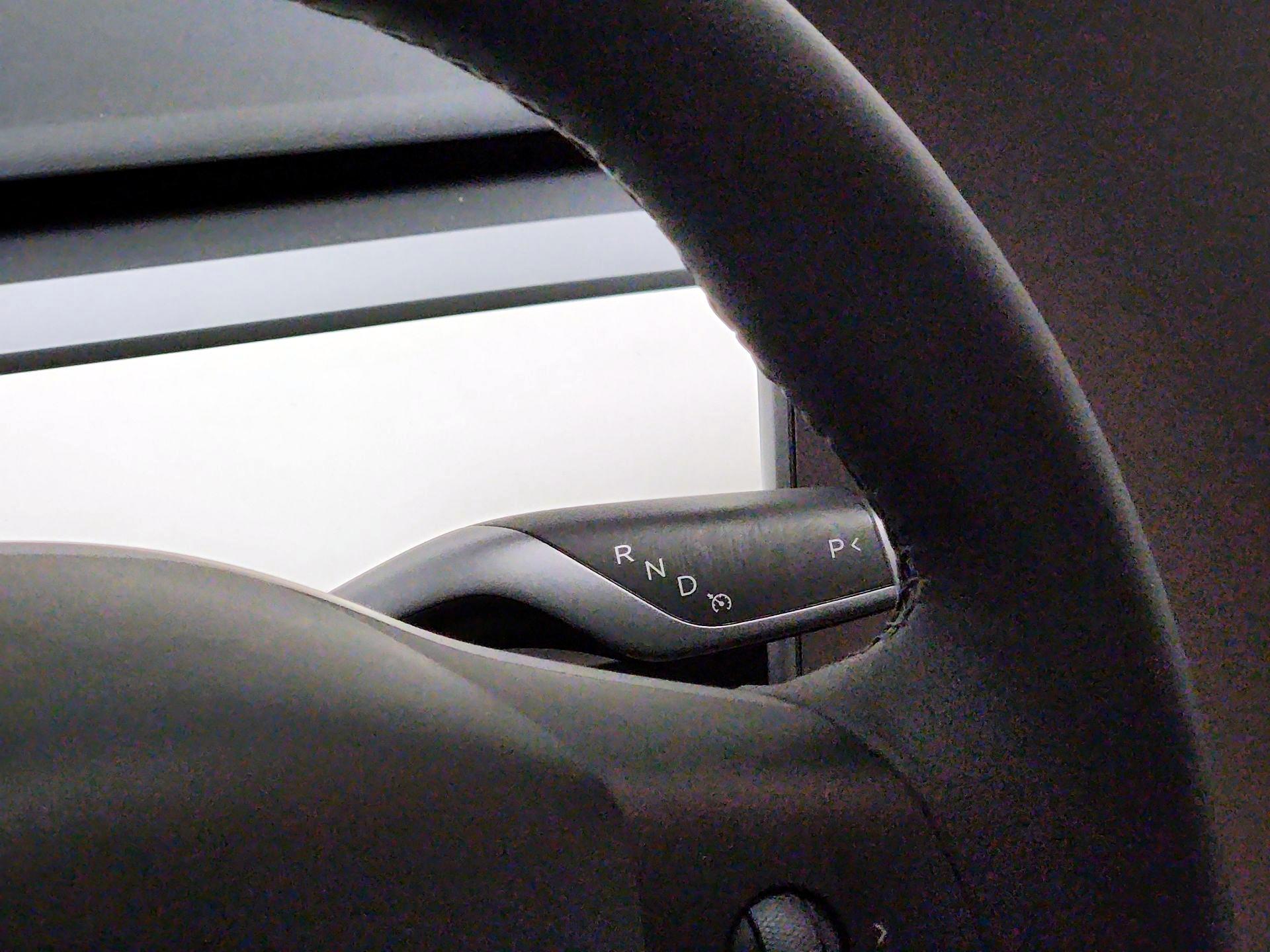 Thumbnail: 2023 Tesla Model Y - 17