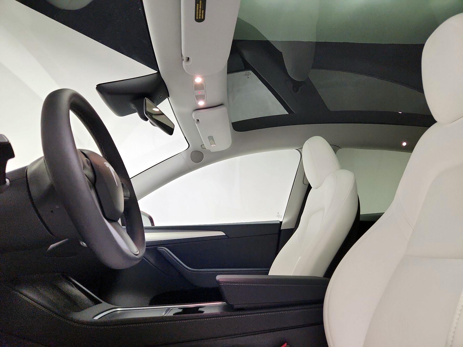 Thumbnail: 2023 Tesla Model Y - 18