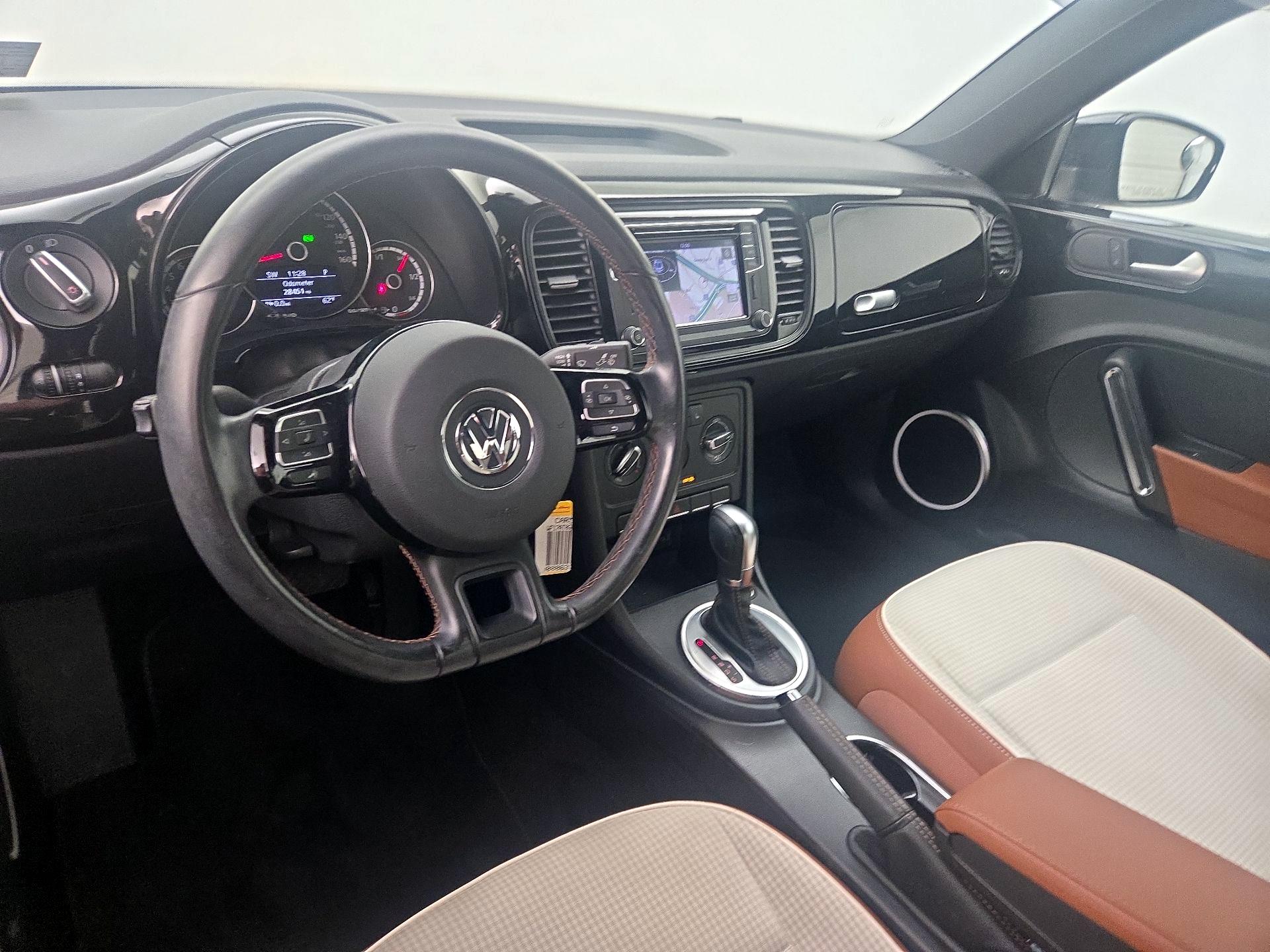 Thumbnail: 2016 Volkswagen Beetle - 9