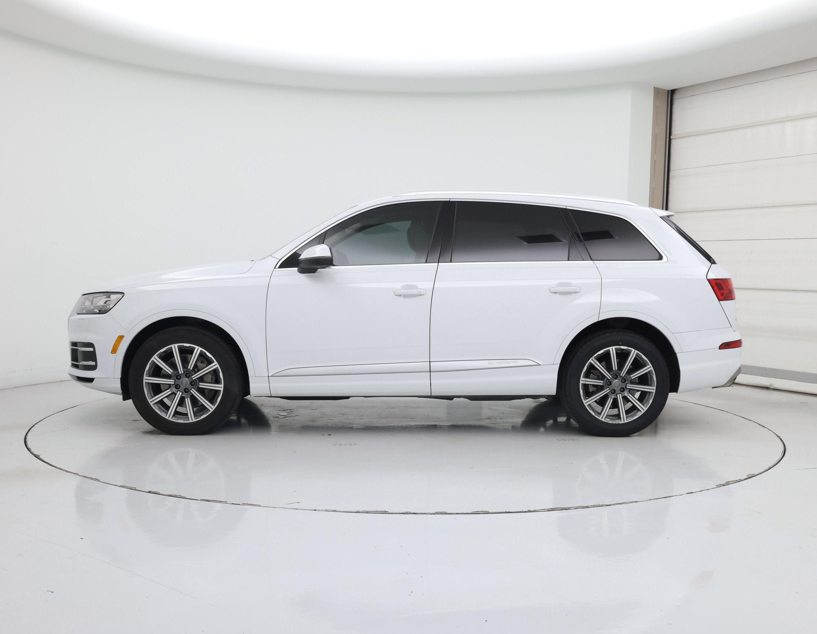 Thumbnail: 2018 Audi Q7 - 3