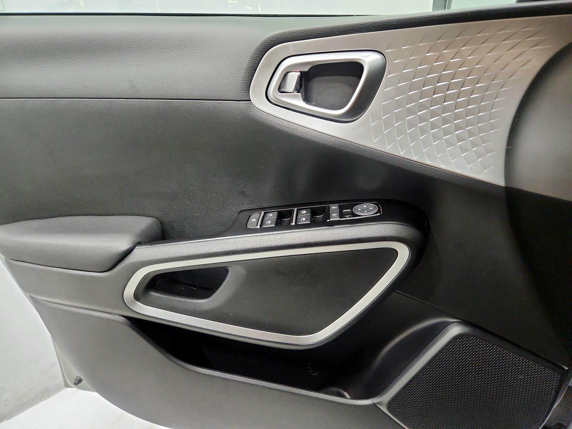 Thumbnail: 2025 Kia Soul - 12