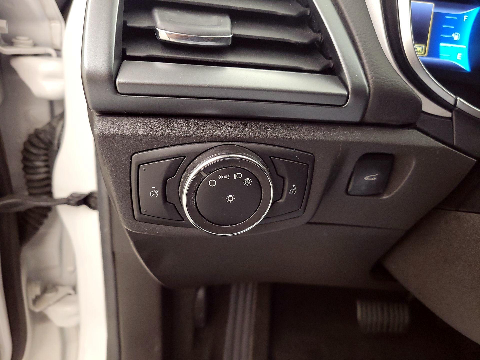 Thumbnail: 2014 Ford Fusion - 13