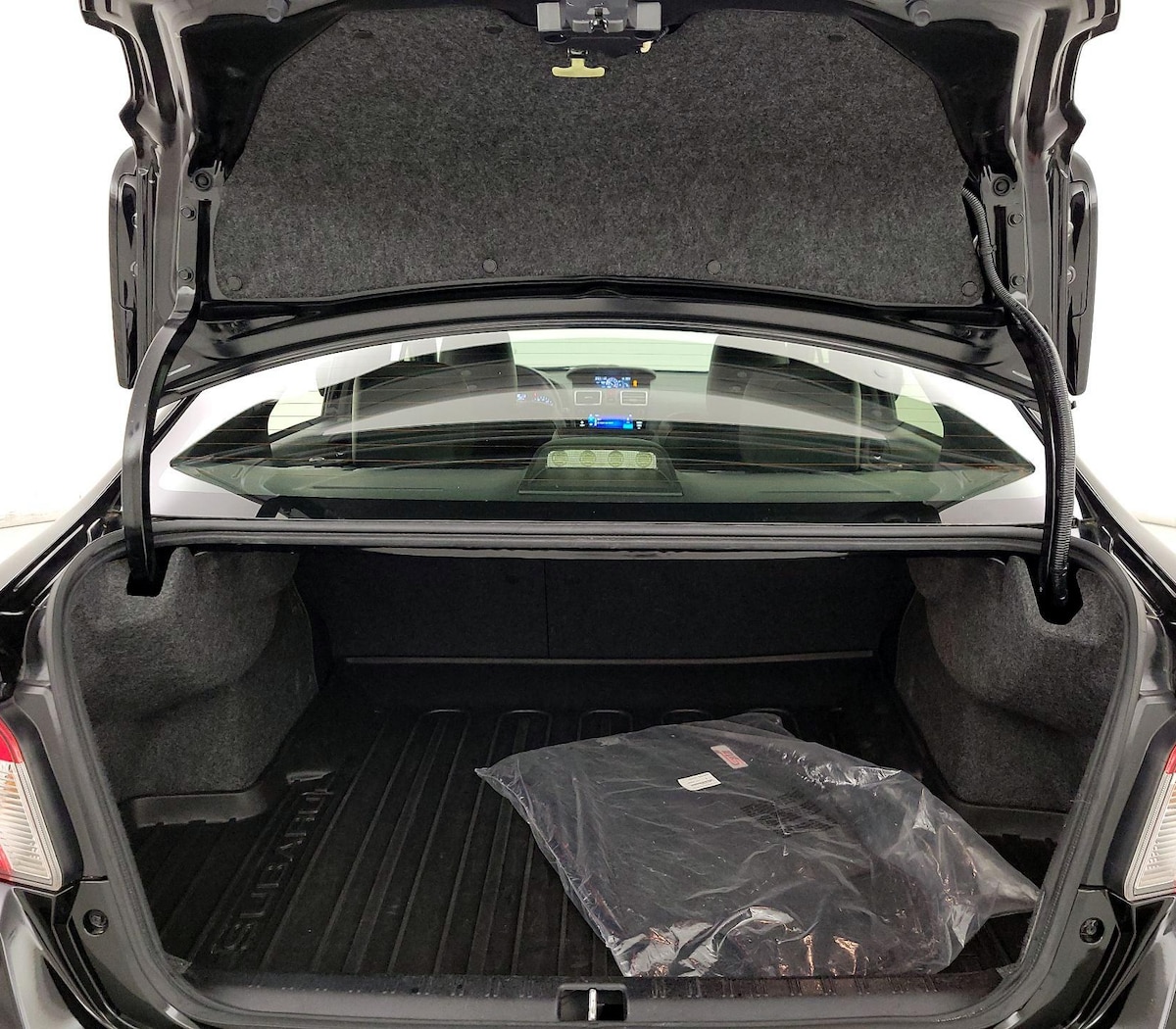 Trunk/Cargo (Seats Up)