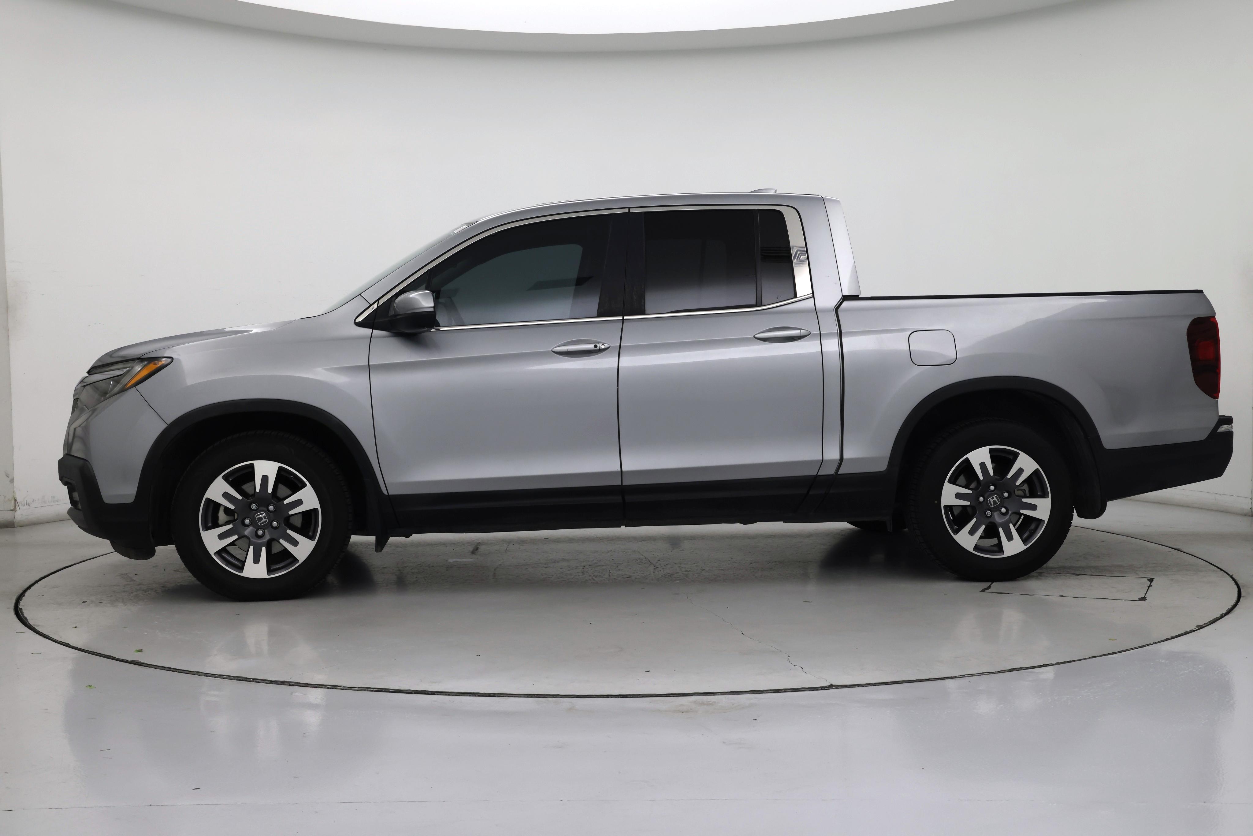 Thumbnail: 2019 Honda Ridgeline - 3