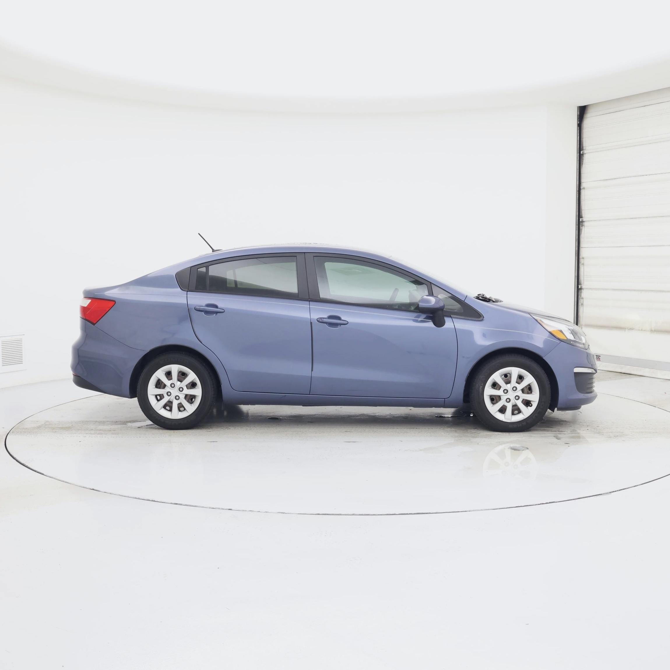 Thumbnail: 2016 Kia Rio - 7