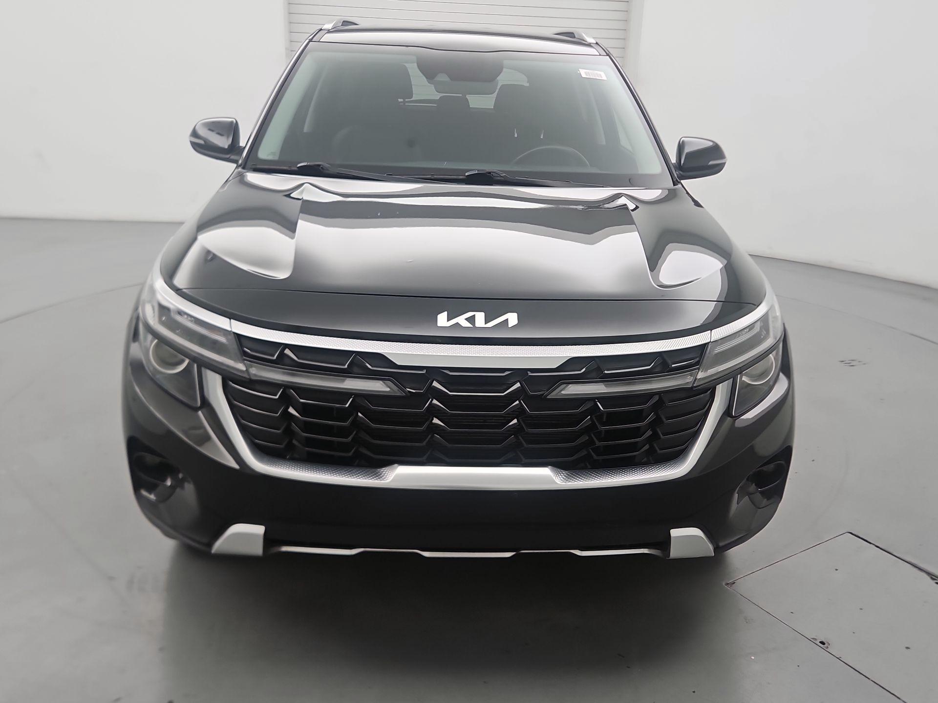Thumbnail: 2024 Kia Seltos - 2