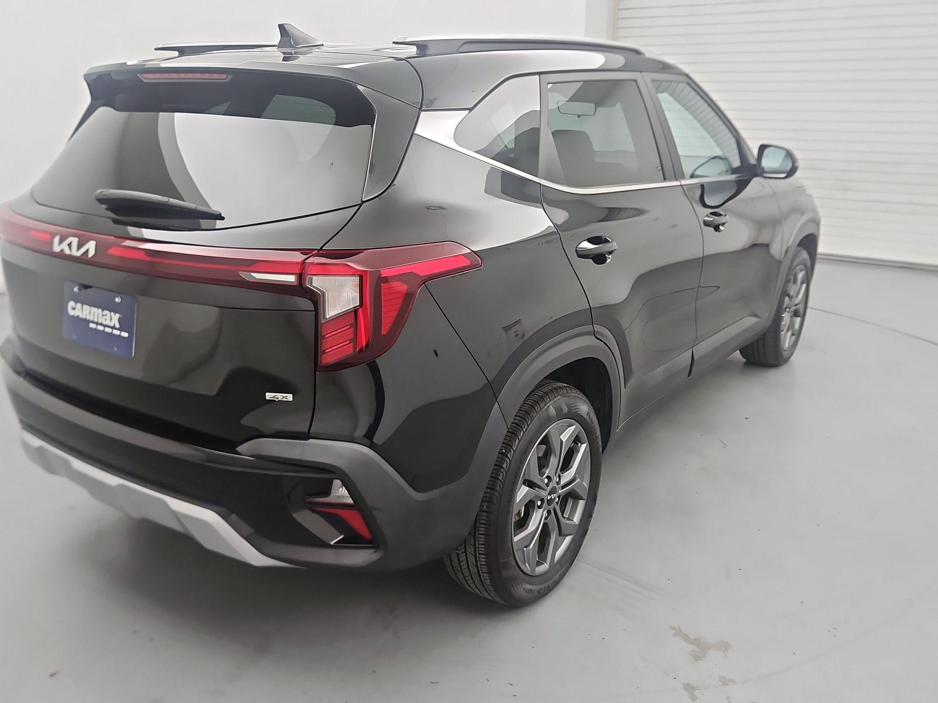 Thumbnail: 2024 Kia Seltos - 5