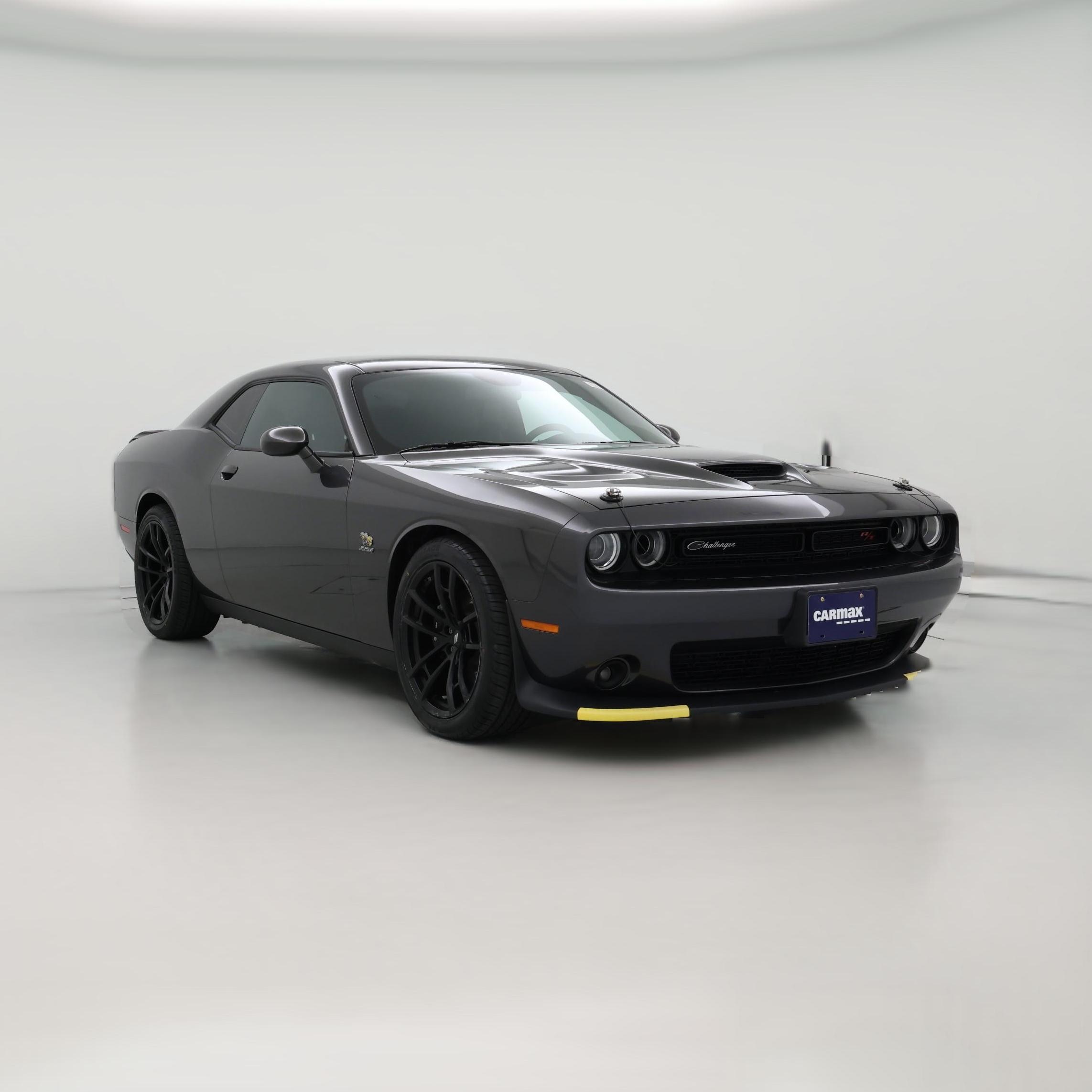 Thumbnail: 2019 Dodge Challenger - 1