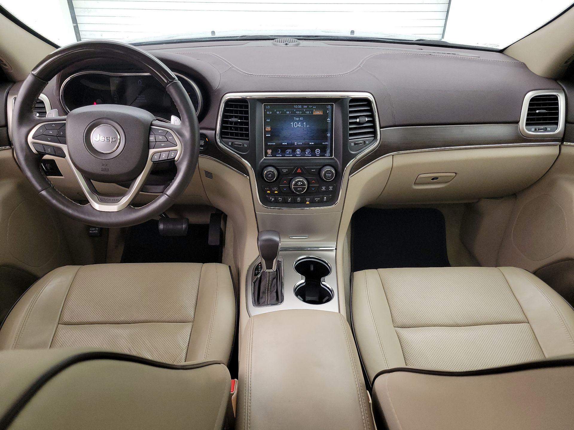 Thumbnail: 2017 Jeep Grand Cherokee - 9