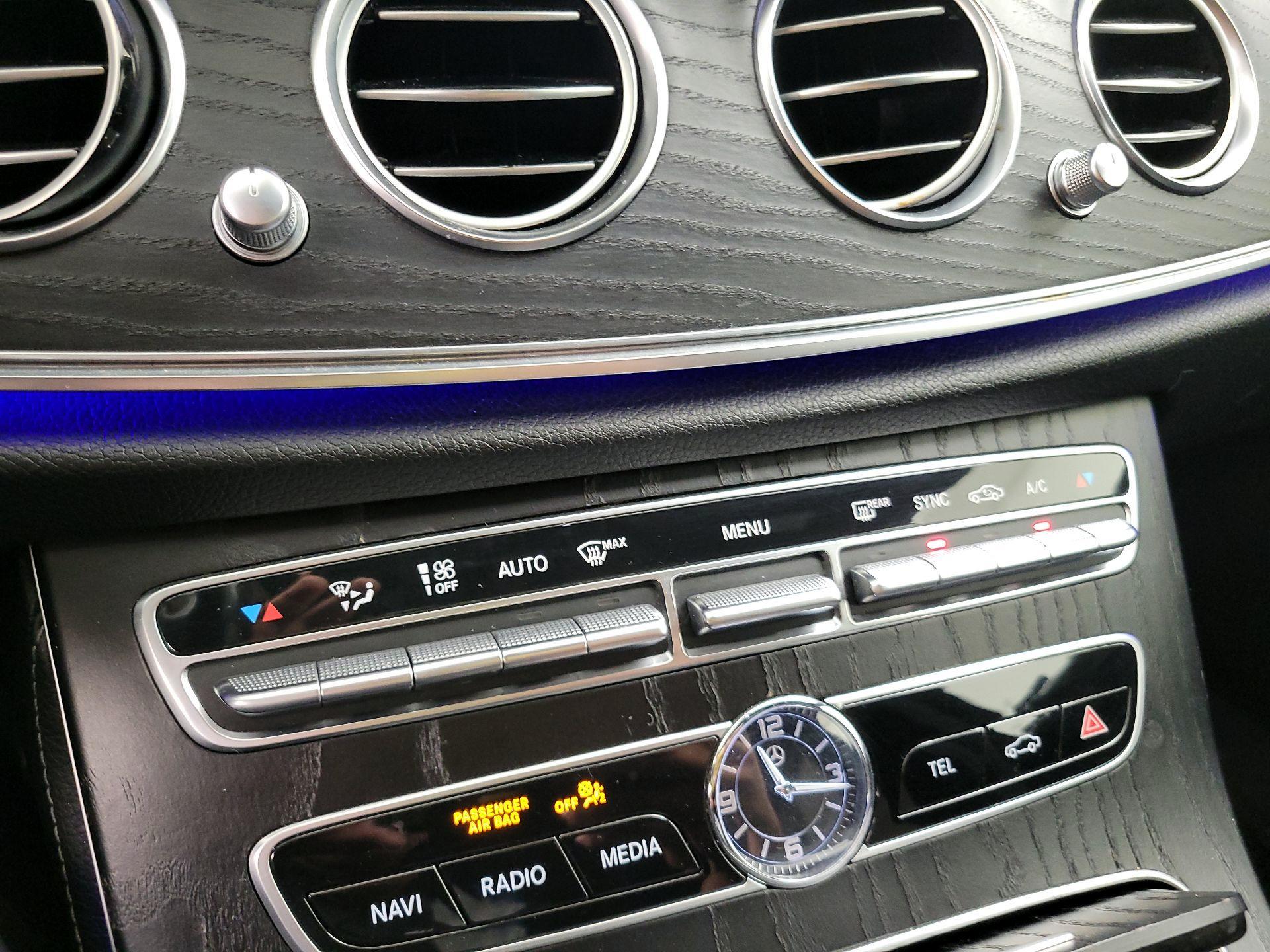 Thumbnail: 2020 Mercedes-Benz E-Class - 17