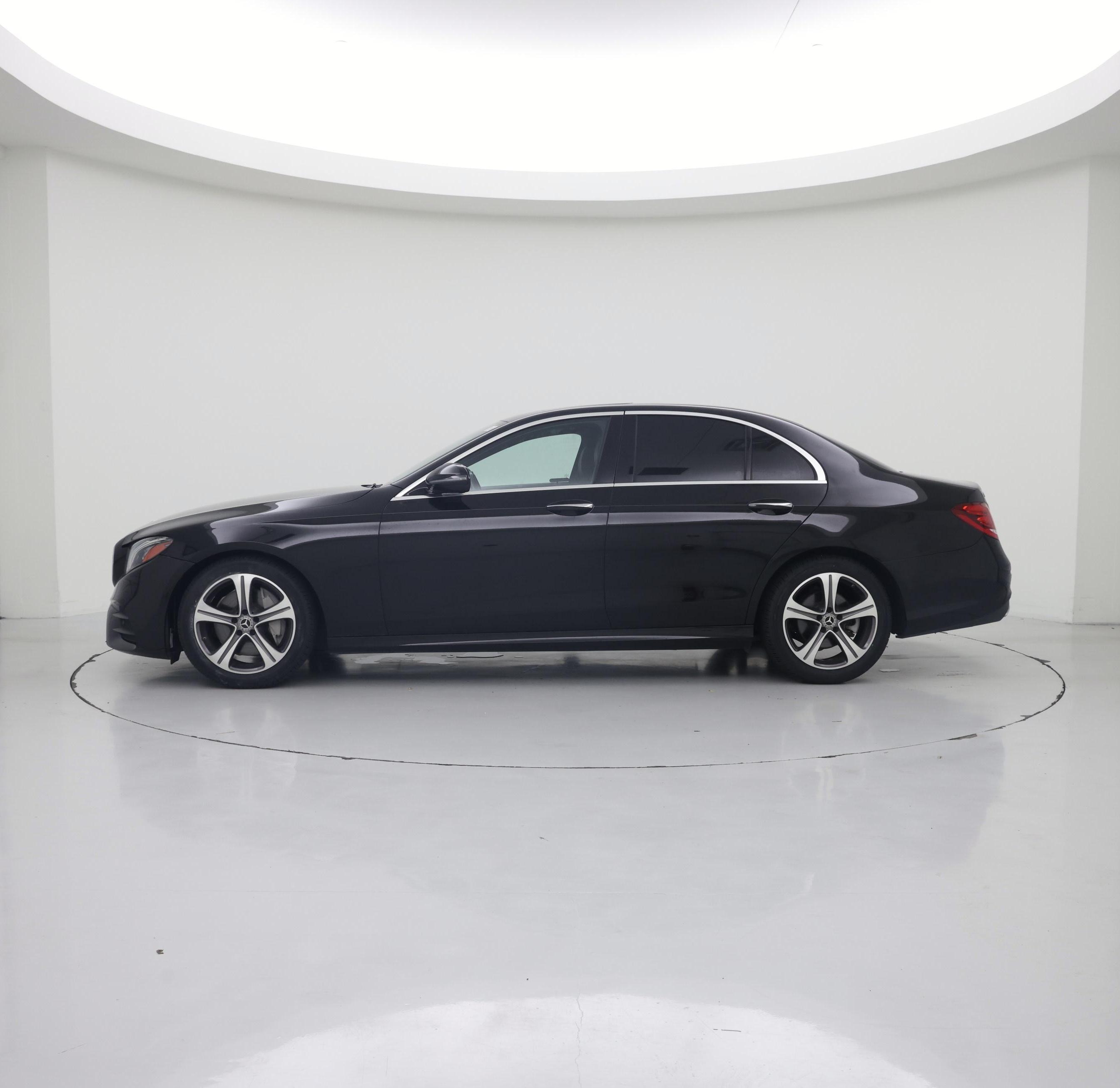 Thumbnail: 2020 Mercedes-Benz E-Class - 3