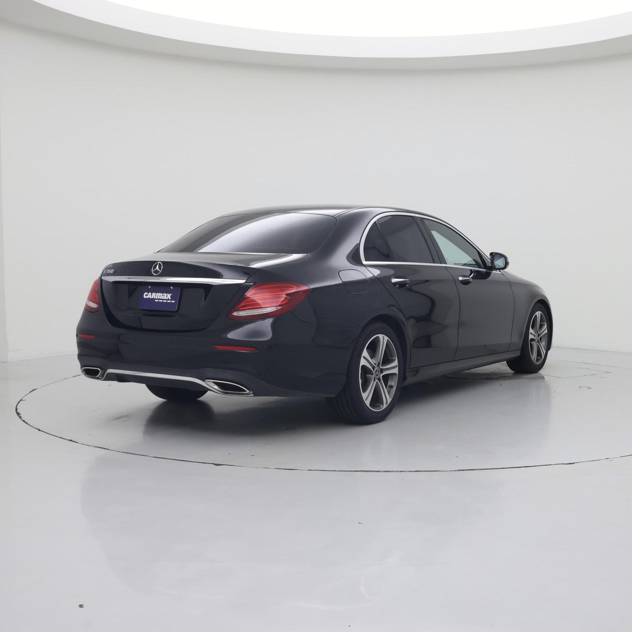Thumbnail: 2020 Mercedes-Benz E-Class - 8