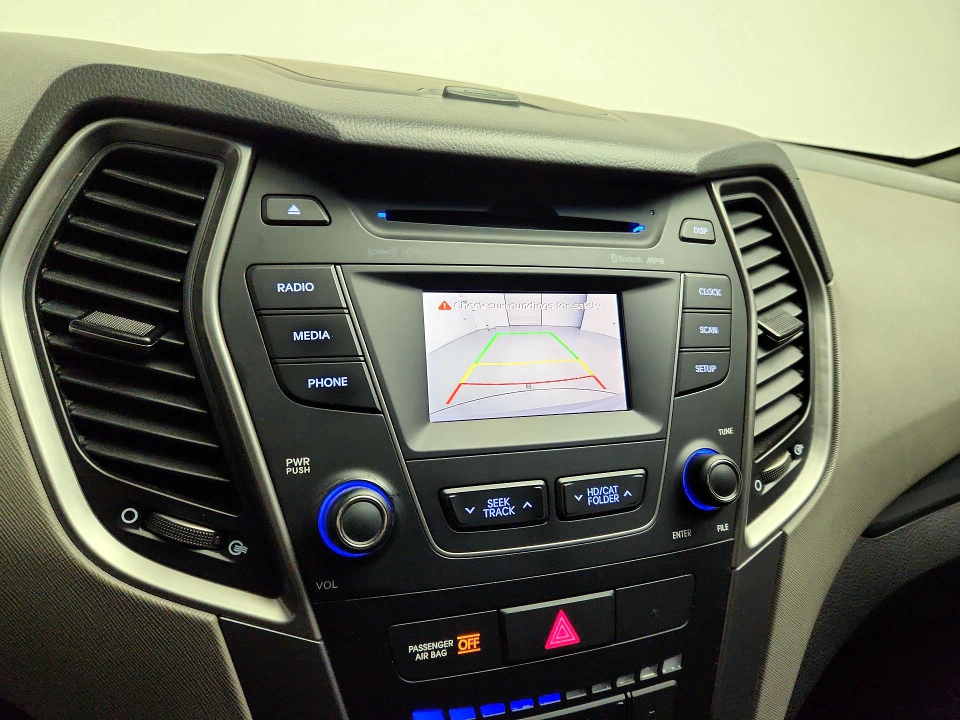 Thumbnail: 2016 Hyundai Santa Fe - 14