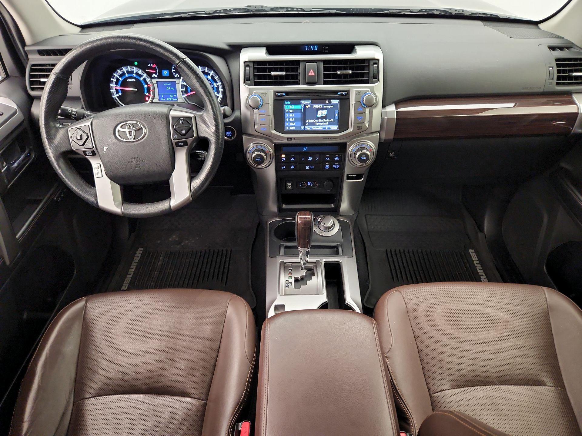 Thumbnail: 2017 Toyota 4Runner - 9