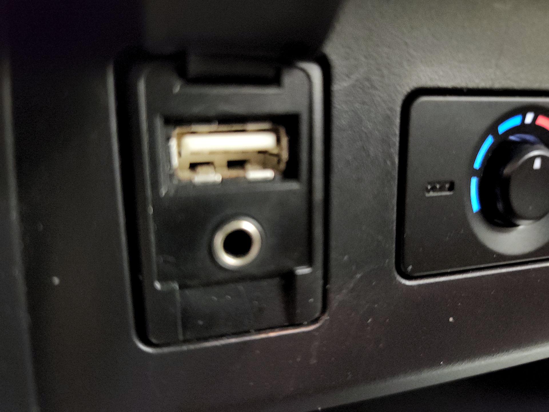 Thumbnail: 2017 Toyota 4Runner - 18