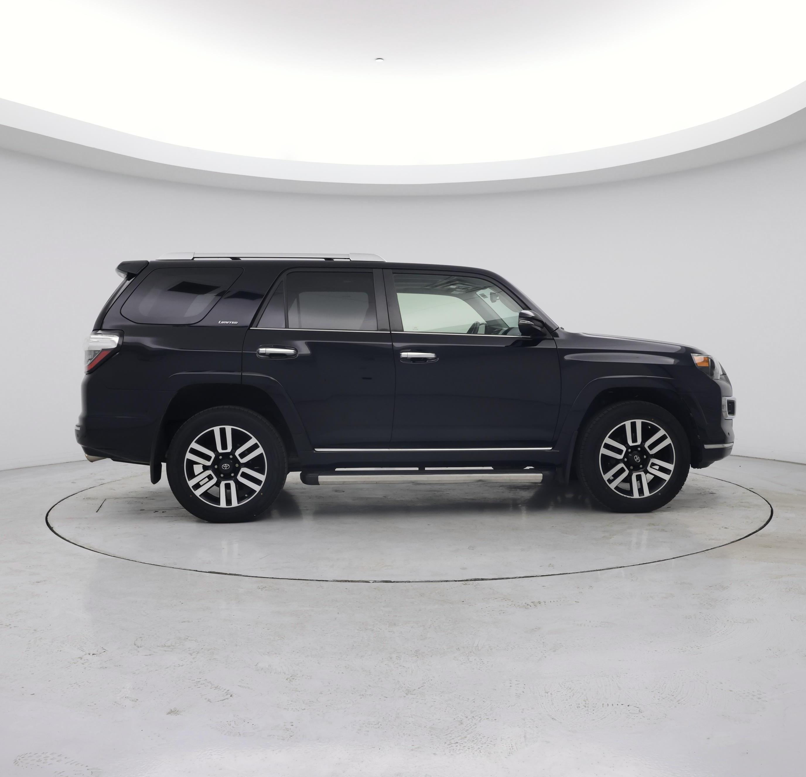Thumbnail: 2017 Toyota 4Runner - 7