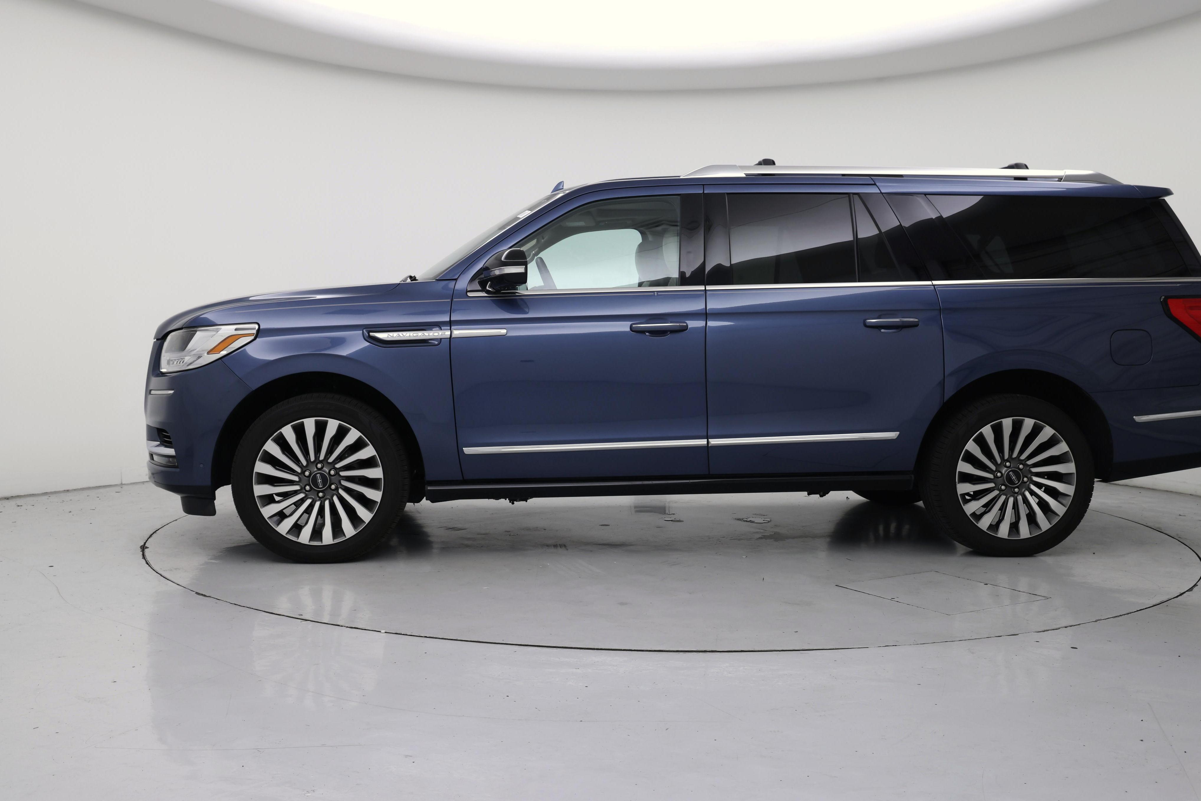 Thumbnail: 2020 Lincoln Navigator L - 3