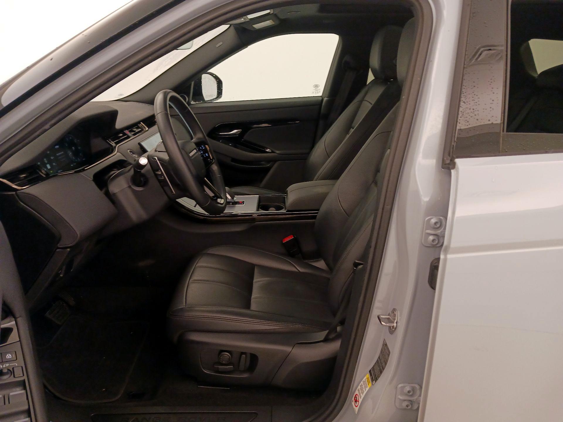 Thumbnail: 2025 Land Rover Range Rover Evoque - 11