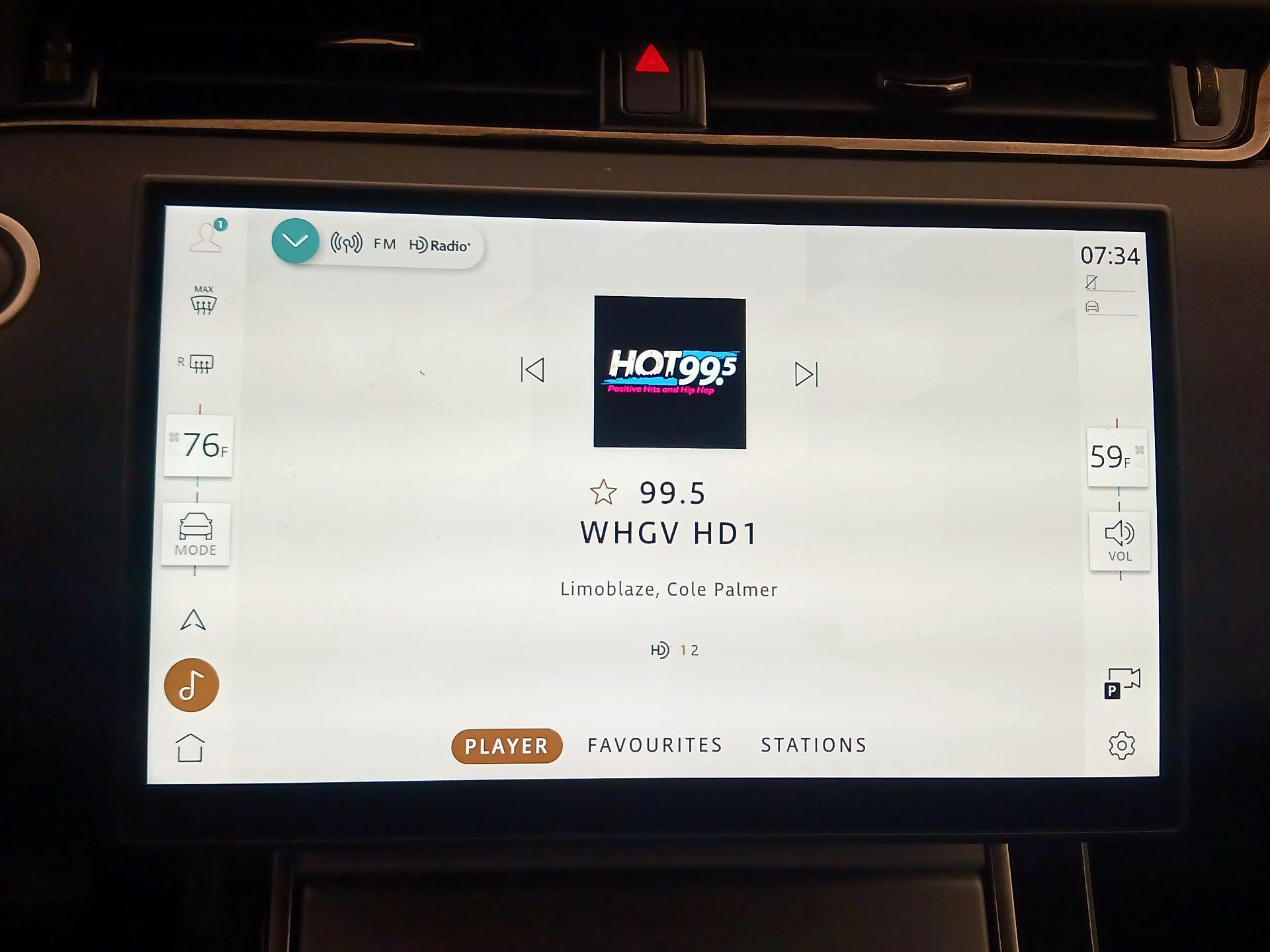 Thumbnail: 2025 Land Rover Range Rover Evoque - 16