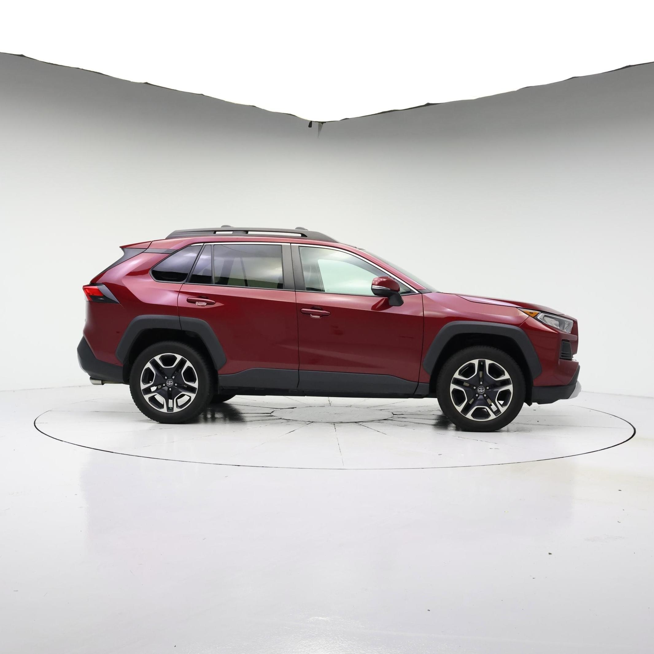 Thumbnail: 2019 Toyota RAV4 - 7