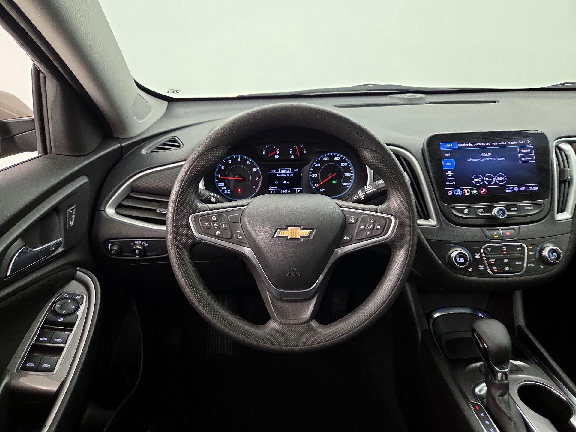 Thumbnail: 2023 Chevrolet Malibu - 10