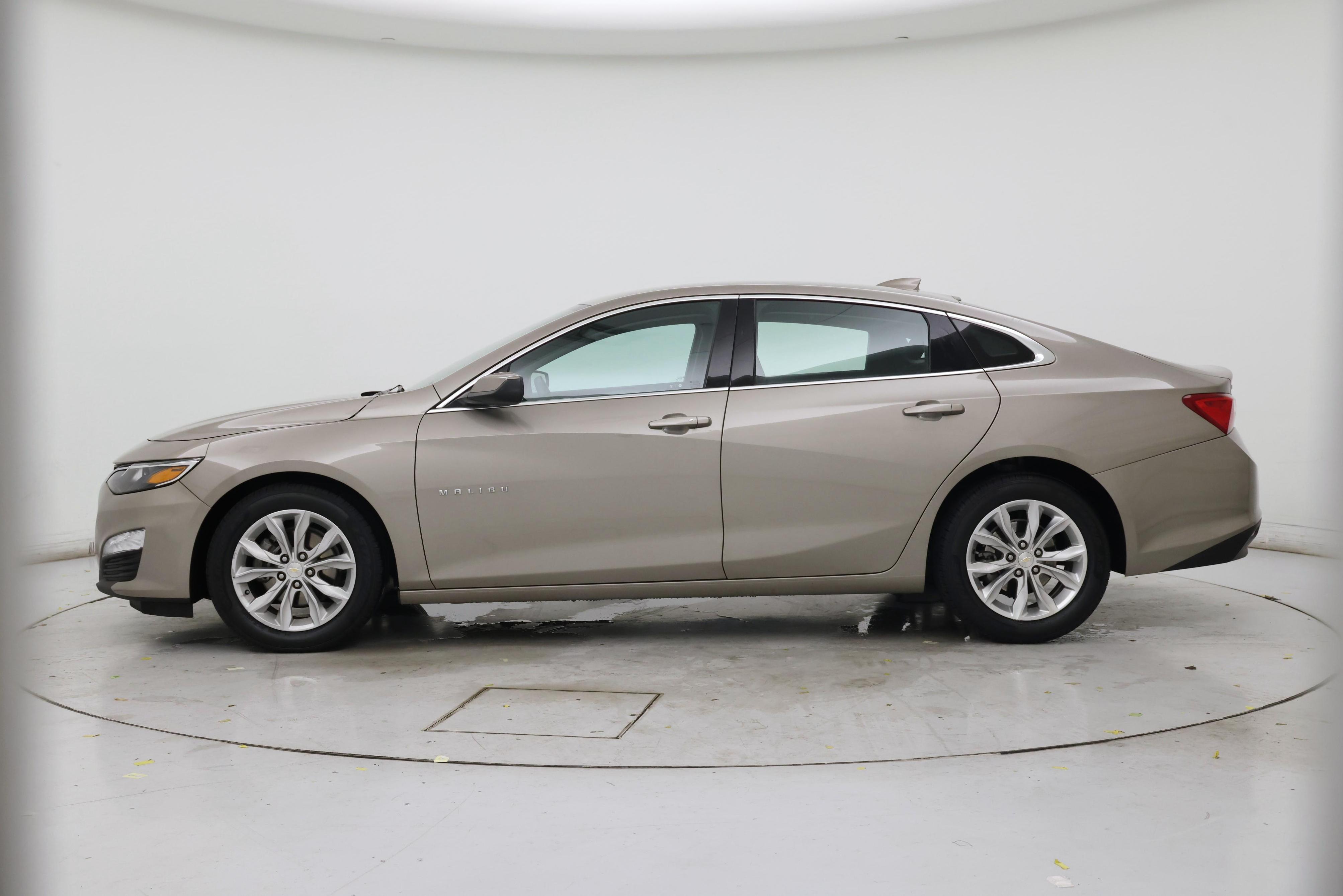 Thumbnail: 2023 Chevrolet Malibu - 3