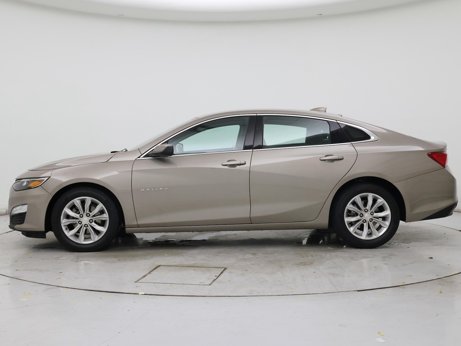 2023 Chevrolet Malibu 1LT - Photo 4