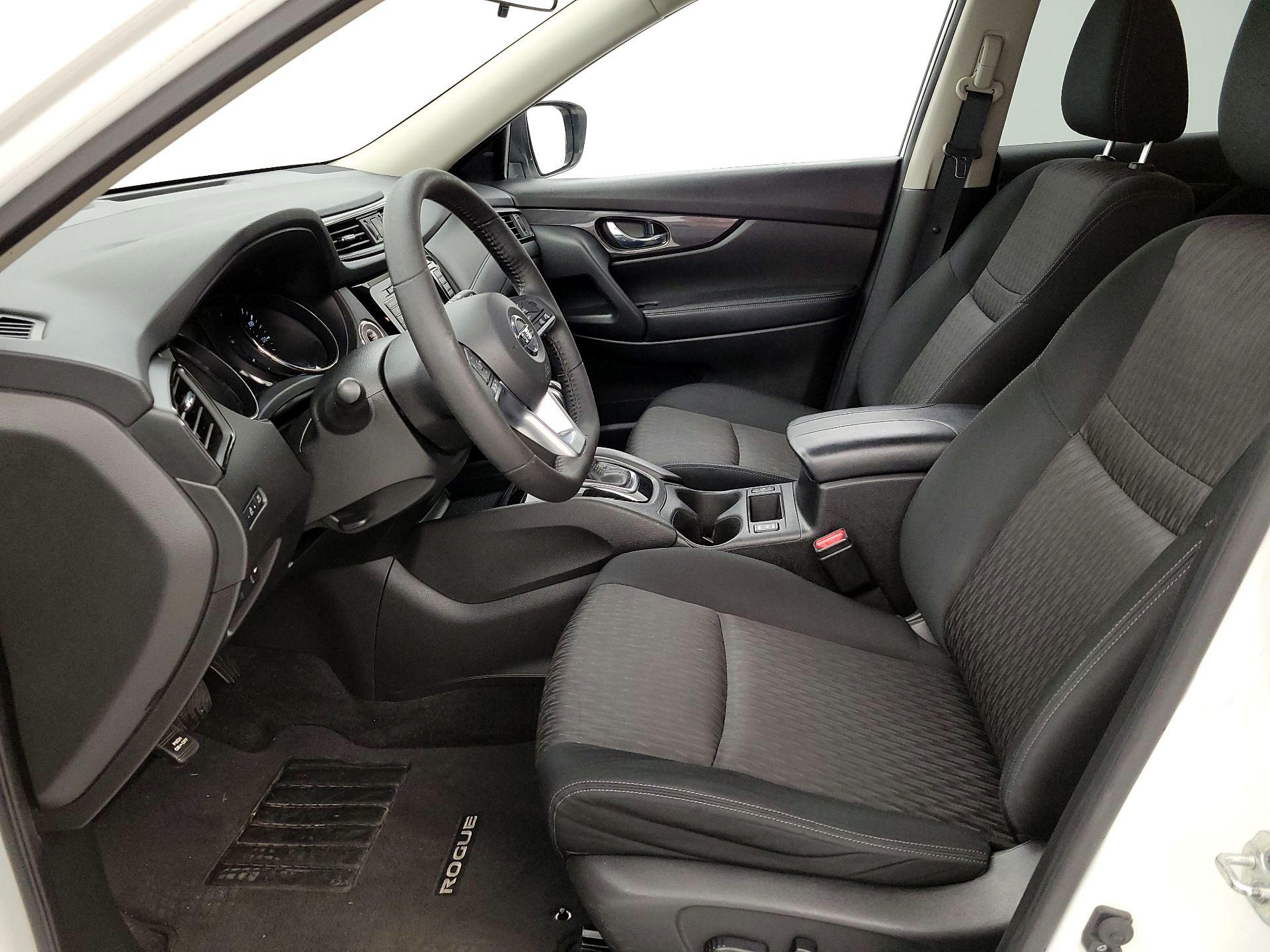 Thumbnail: 2020 Nissan Rogue - 11