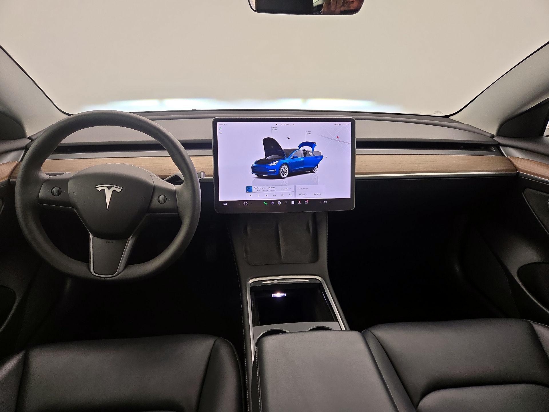 Thumbnail: 2022 Tesla Model 3 - 9