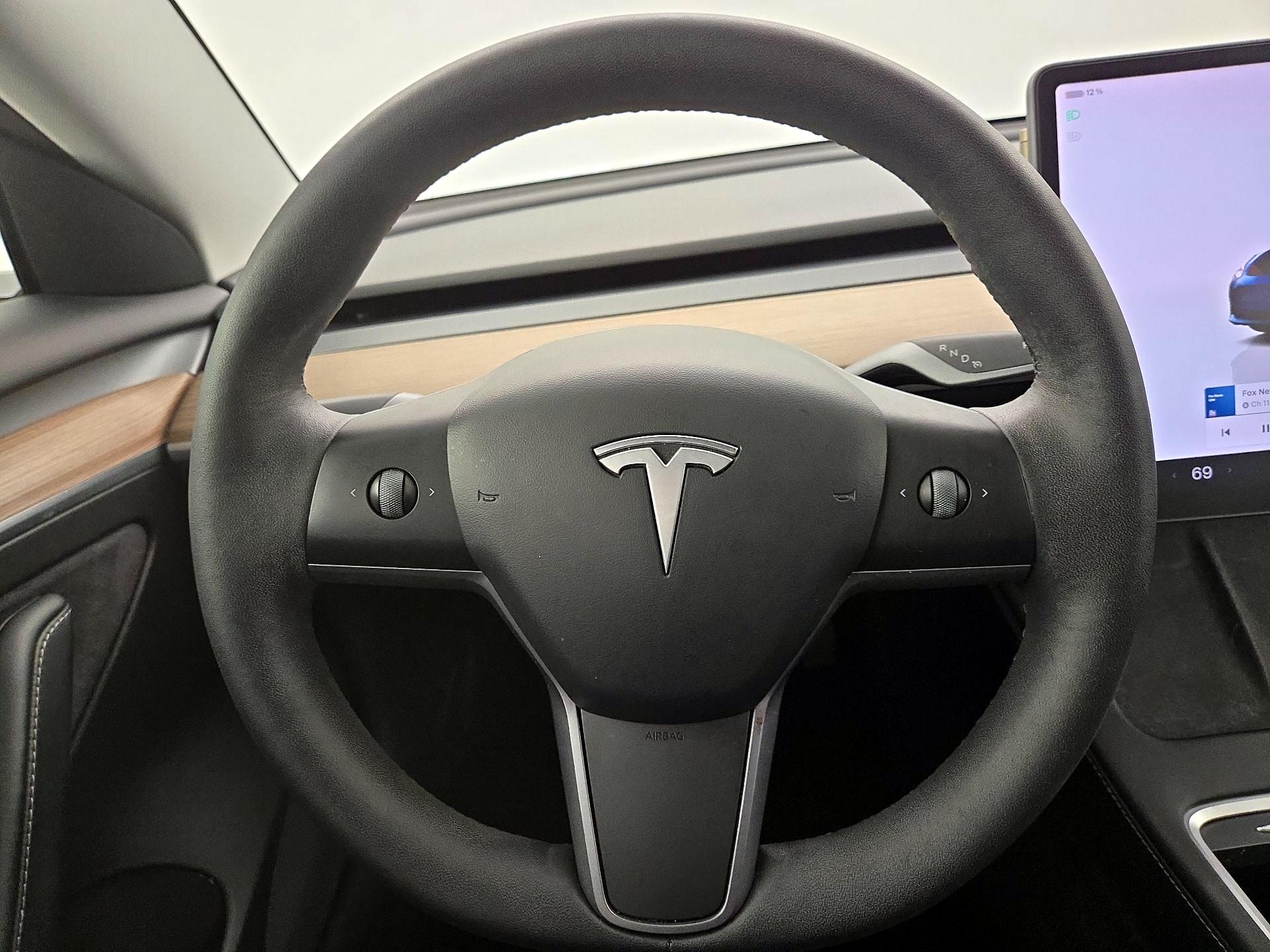 Thumbnail: 2022 Tesla Model 3 - 10