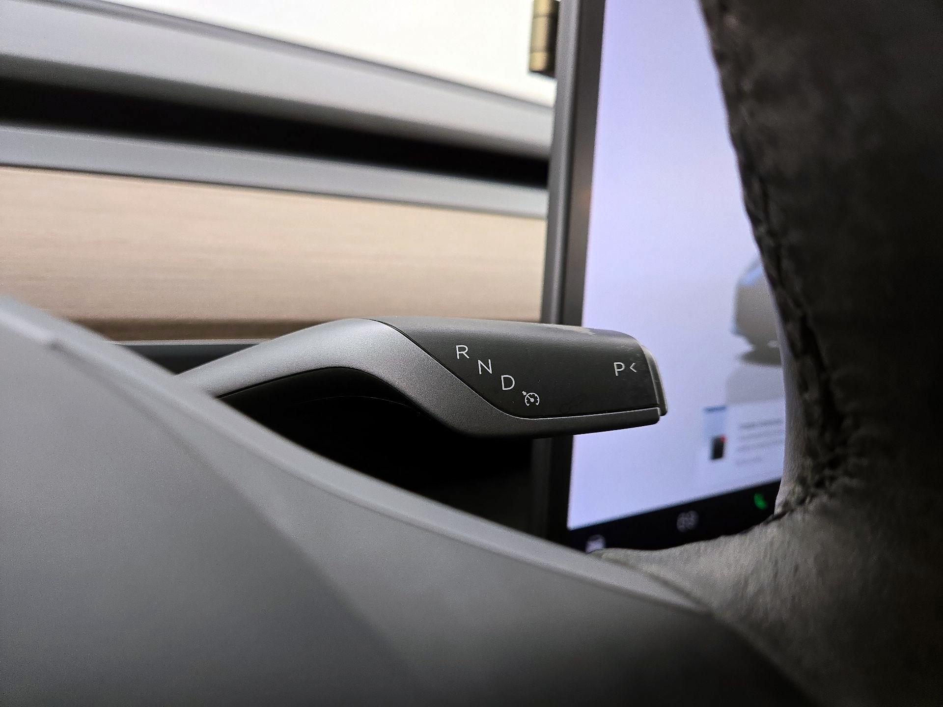 Thumbnail: 2022 Tesla Model 3 - 17