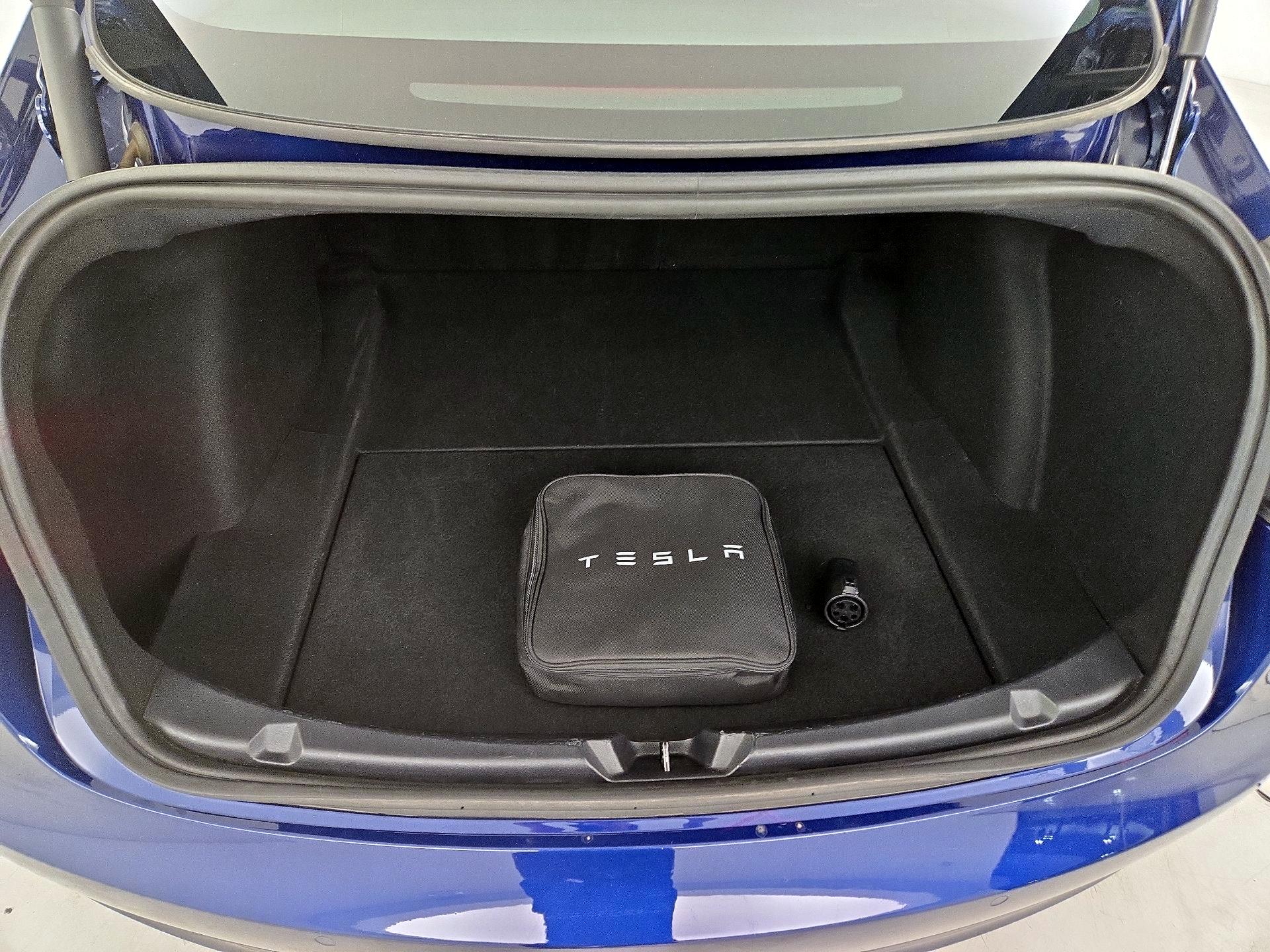Thumbnail: 2022 Tesla Model 3 - 19