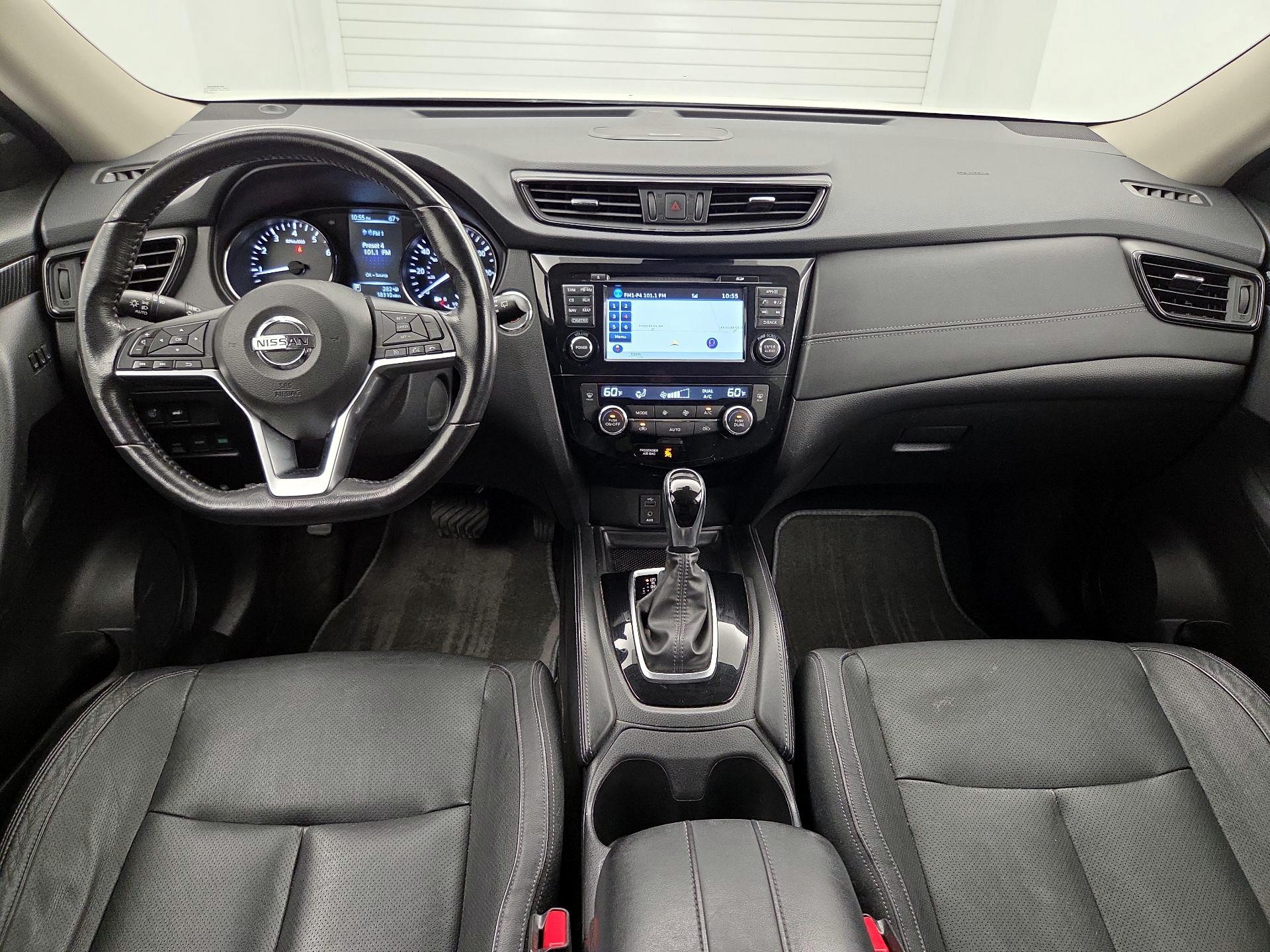 Thumbnail: 2017 Nissan Rogue - 9