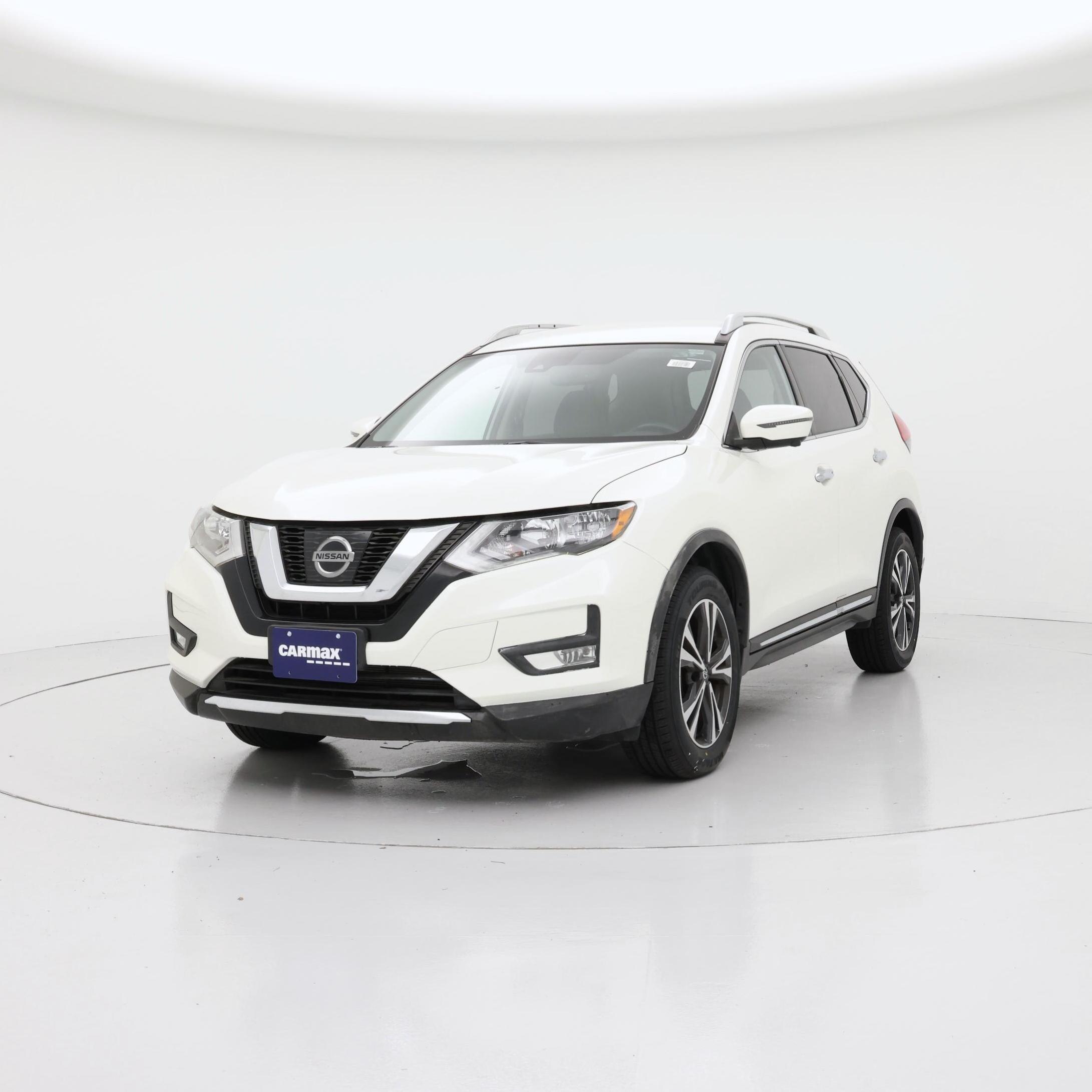 Thumbnail: 2017 Nissan Rogue - 4