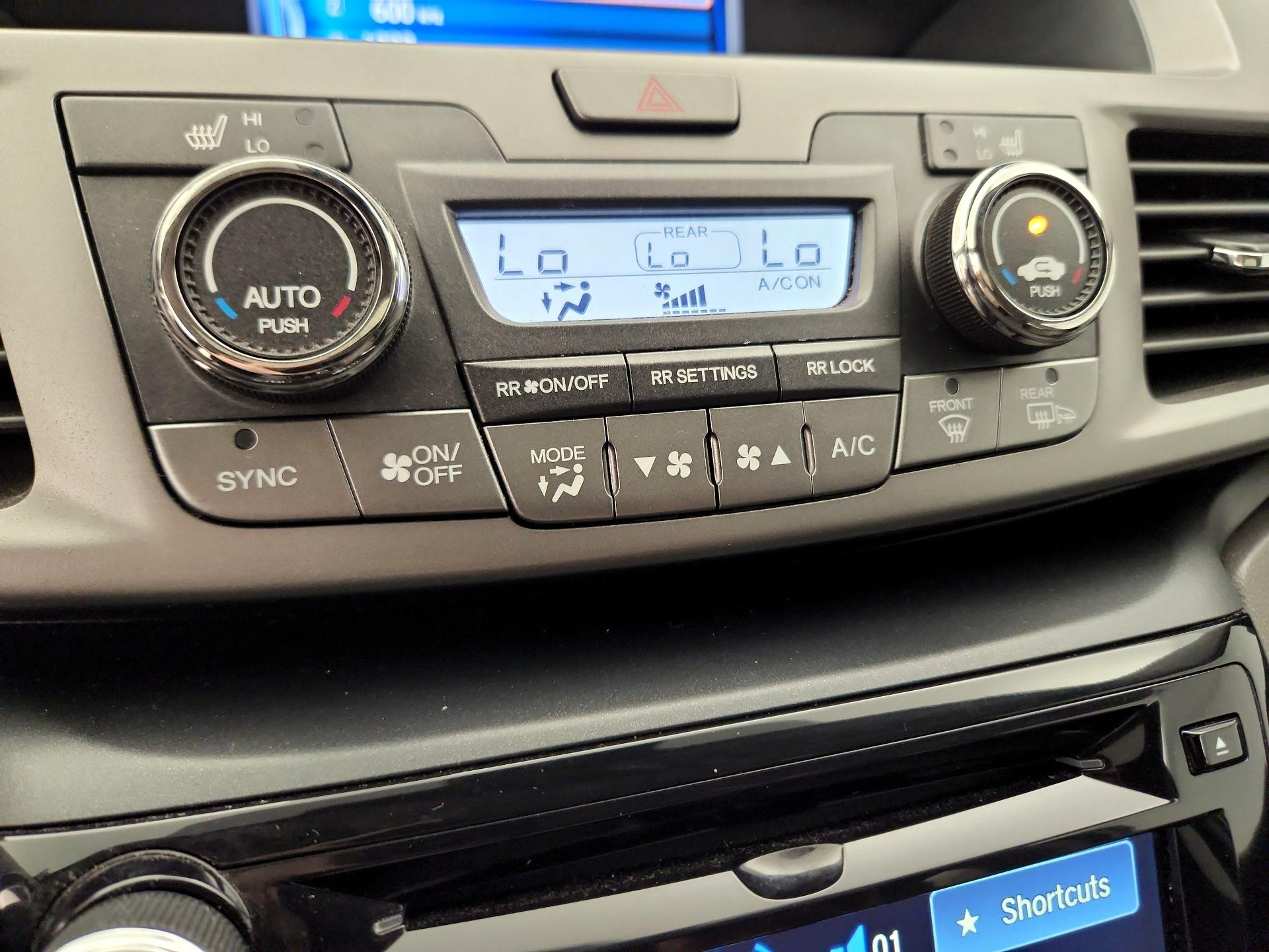 Thumbnail: 2016 Honda Odyssey - 16
