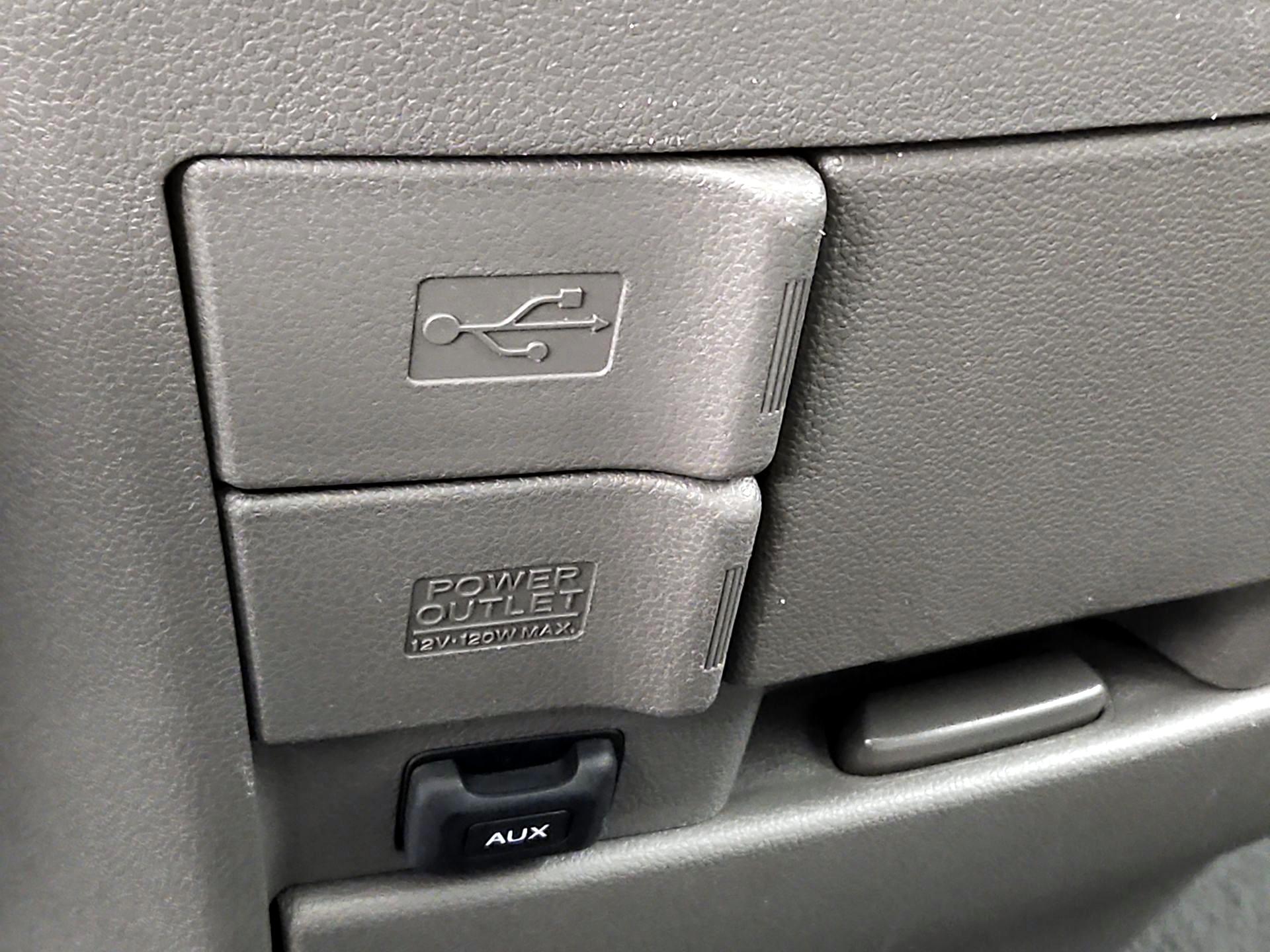 Thumbnail: 2016 Honda Odyssey - 18