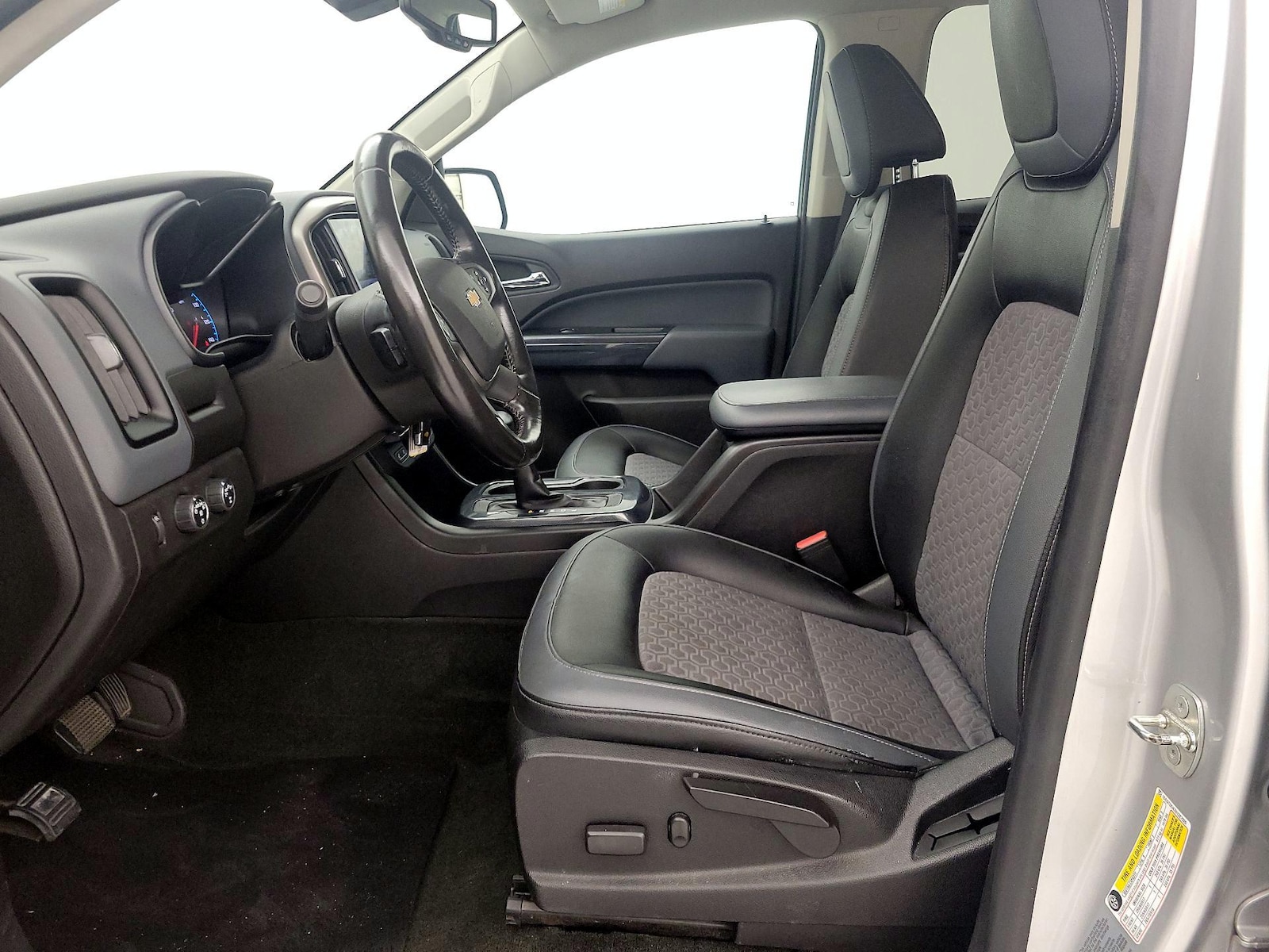 2017 Chevrolet Colorado Z71 - Photo 12