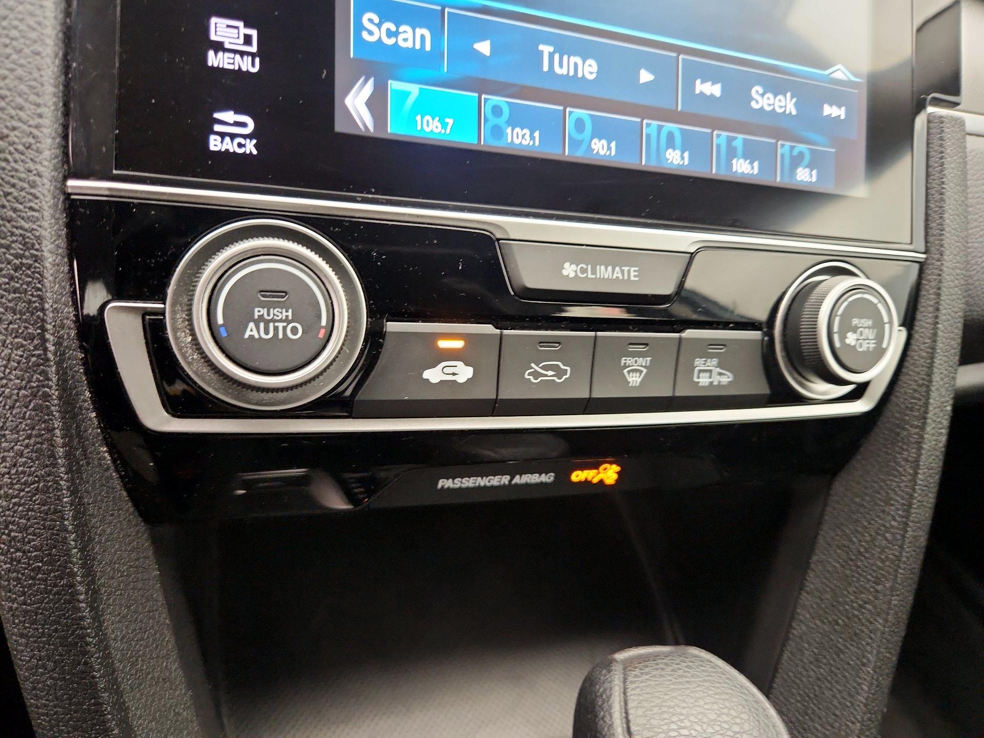 Thumbnail: 2016 Honda Civic - 16