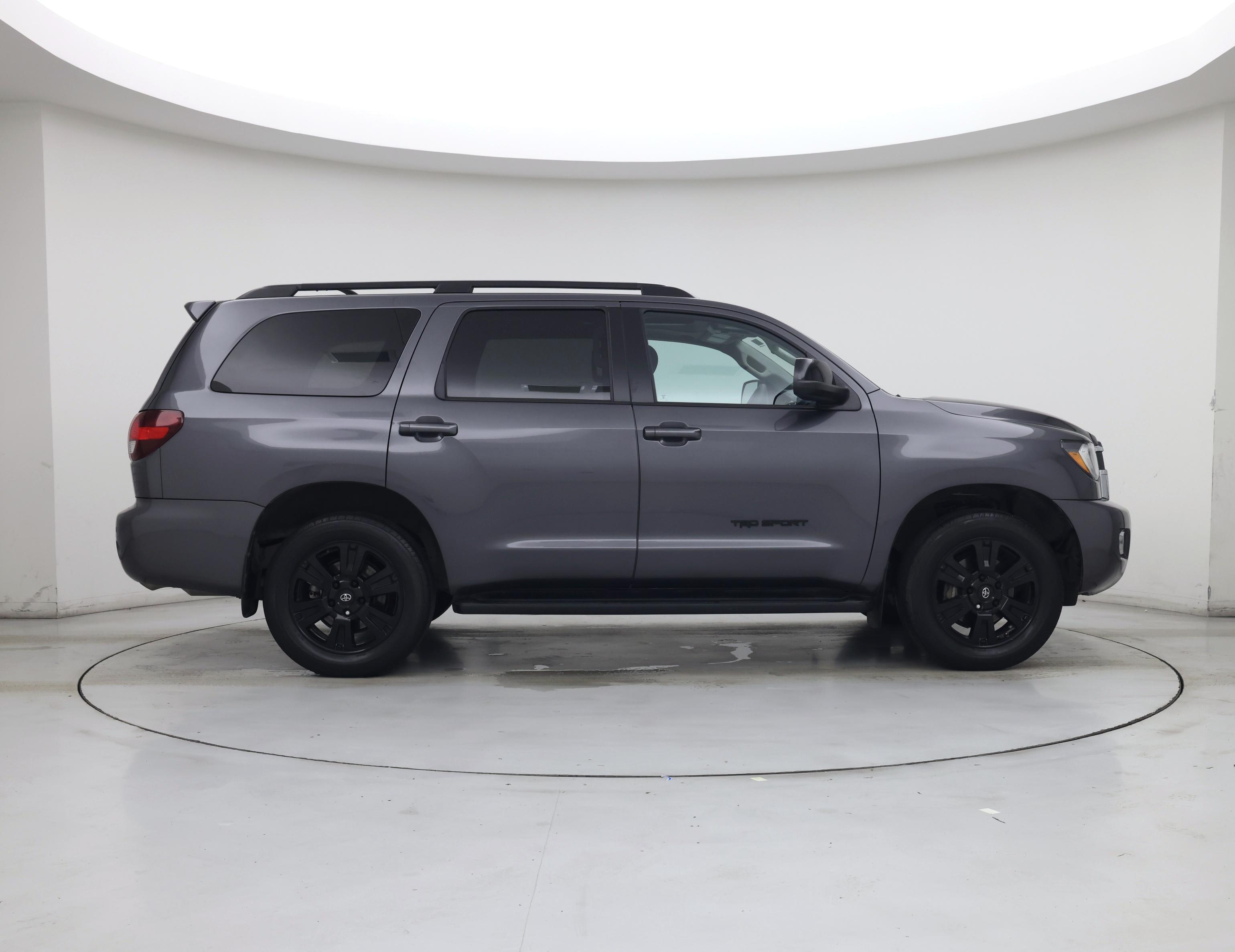 Thumbnail: 2022 Toyota Sequoia - 7