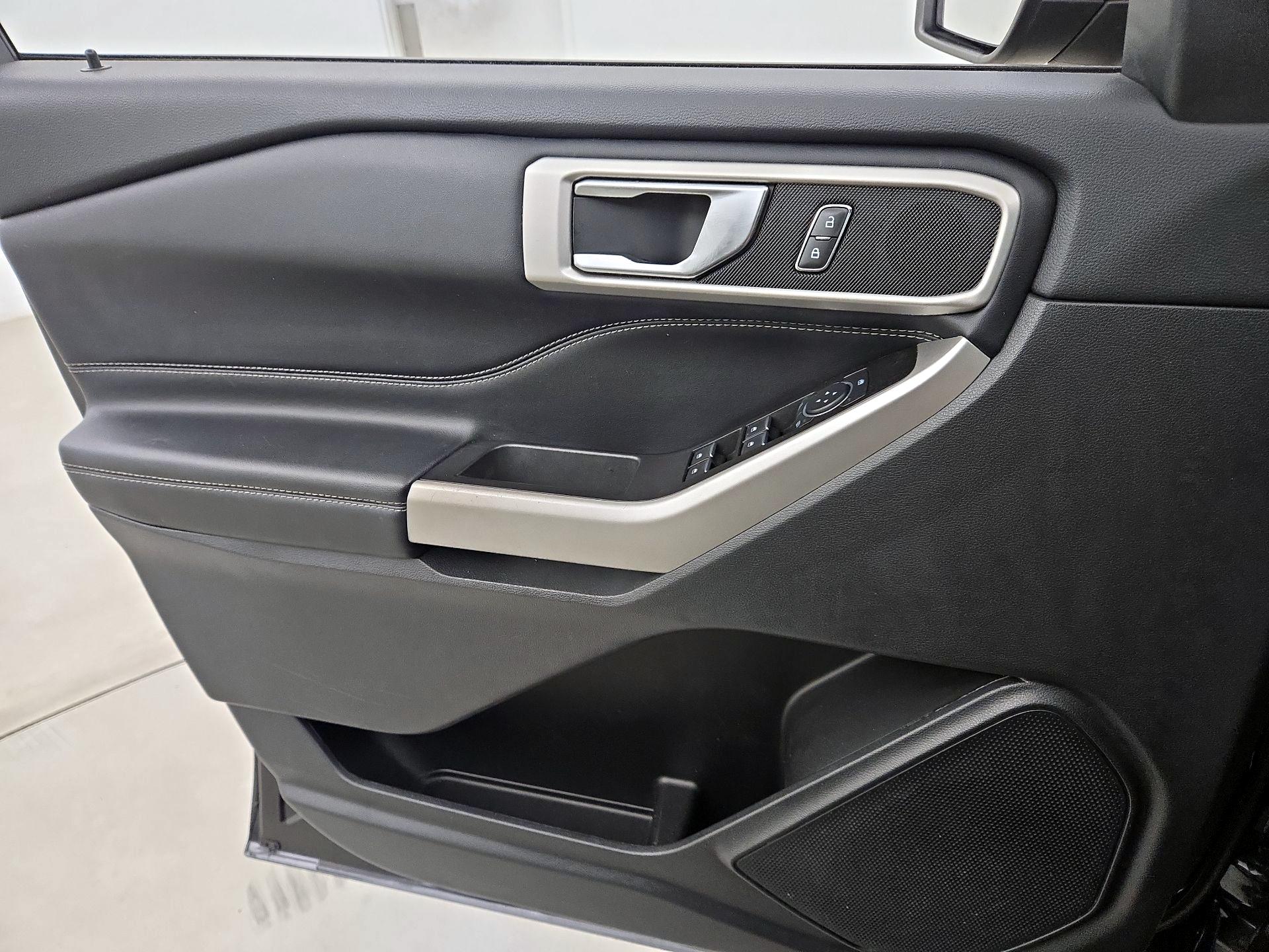 Thumbnail: 2022 Ford Explorer - 12