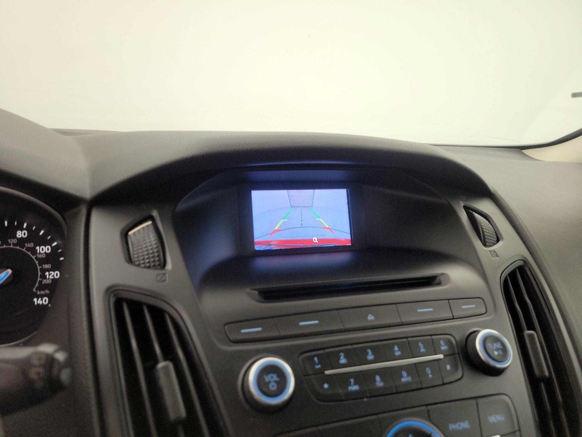 Thumbnail: 2016 Ford Focus - 14