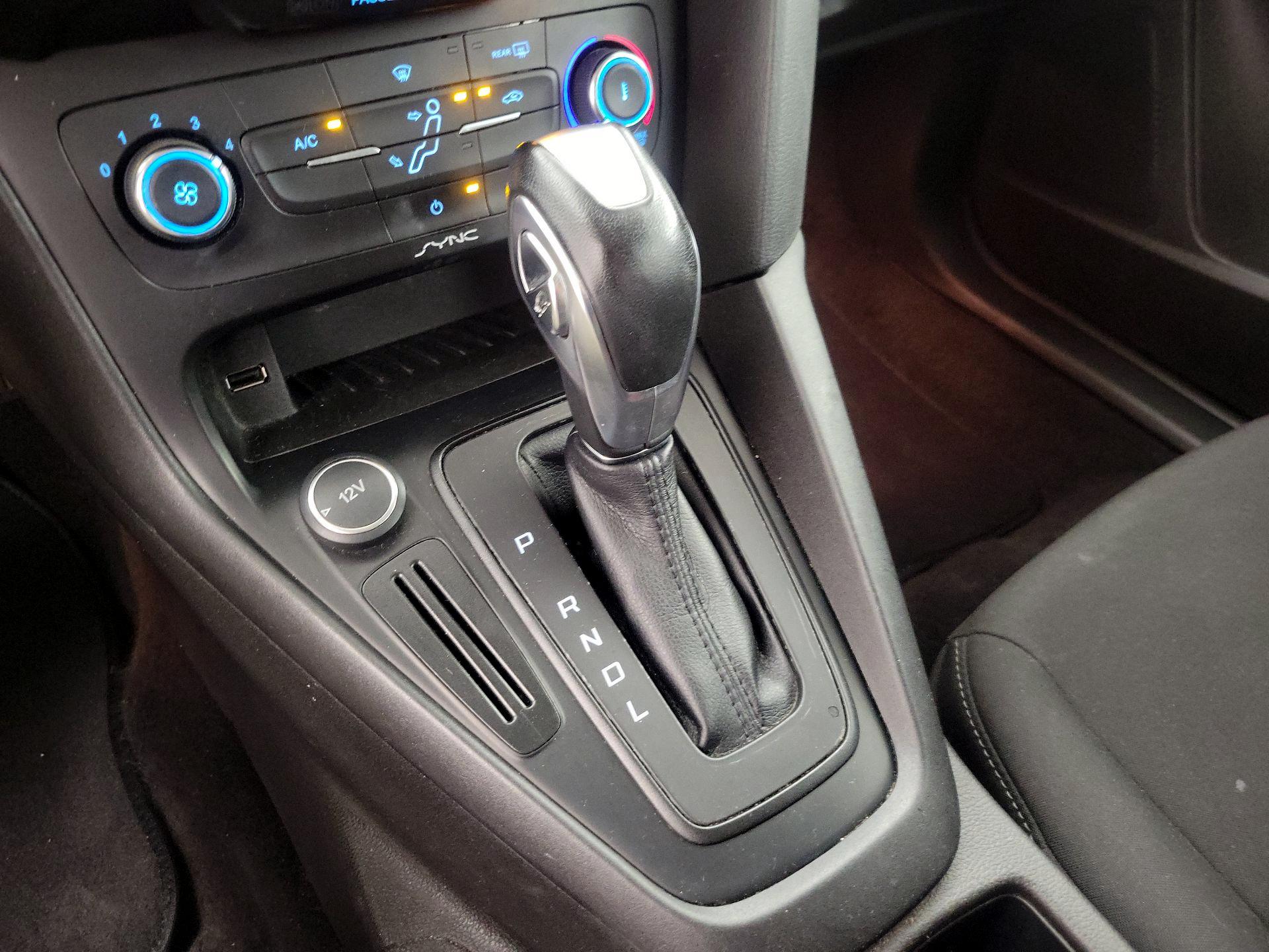 Thumbnail: 2016 Ford Focus - 17