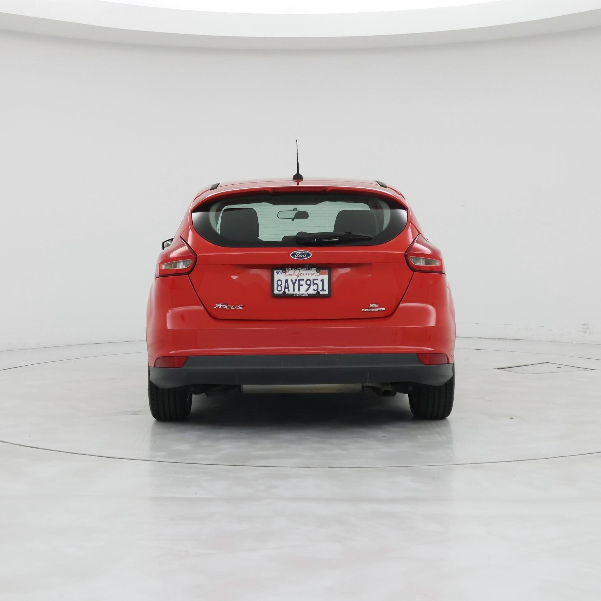 Thumbnail: 2016 Ford Focus - 6
