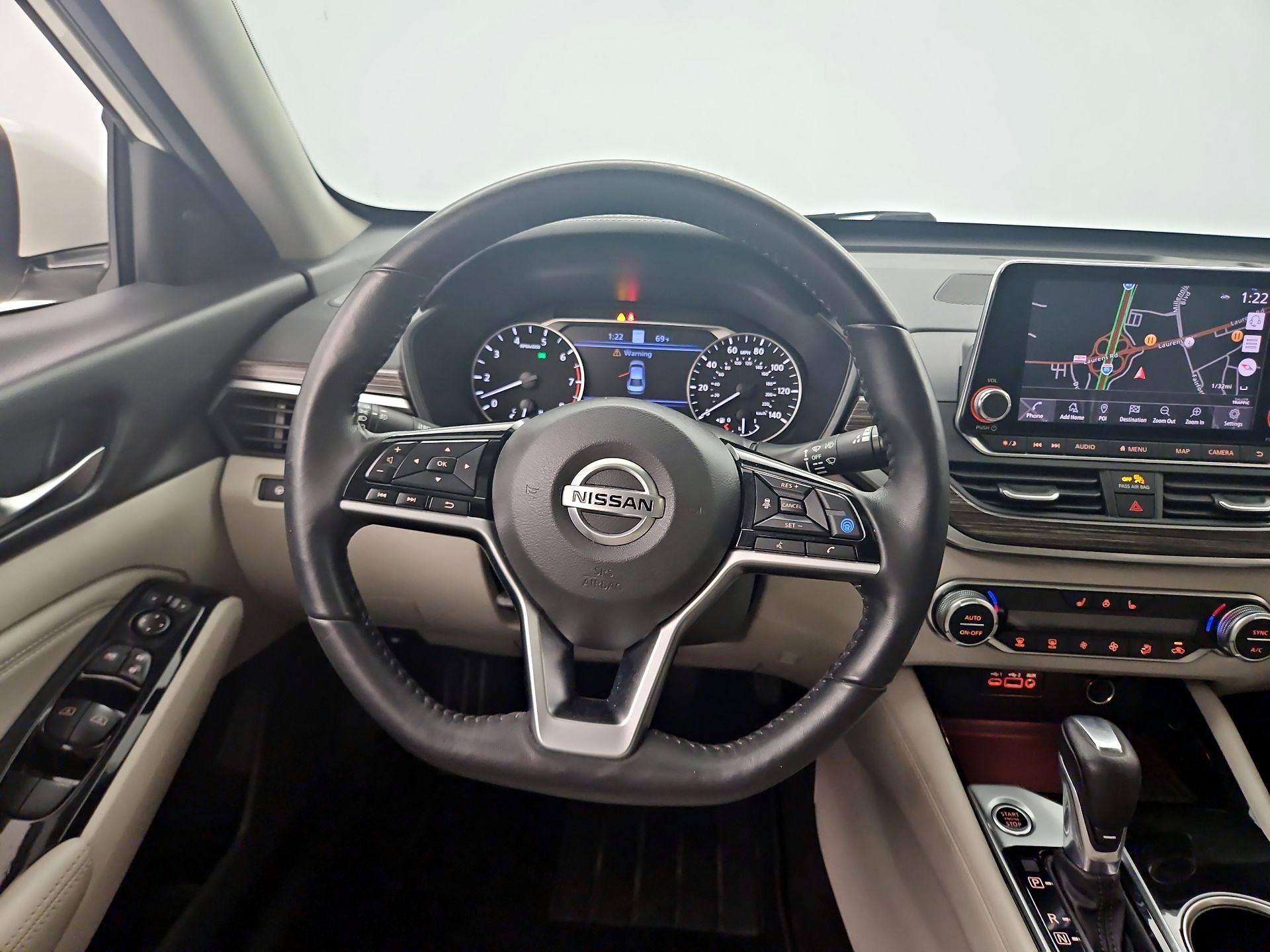 Thumbnail: 2020 Nissan Altima - 10