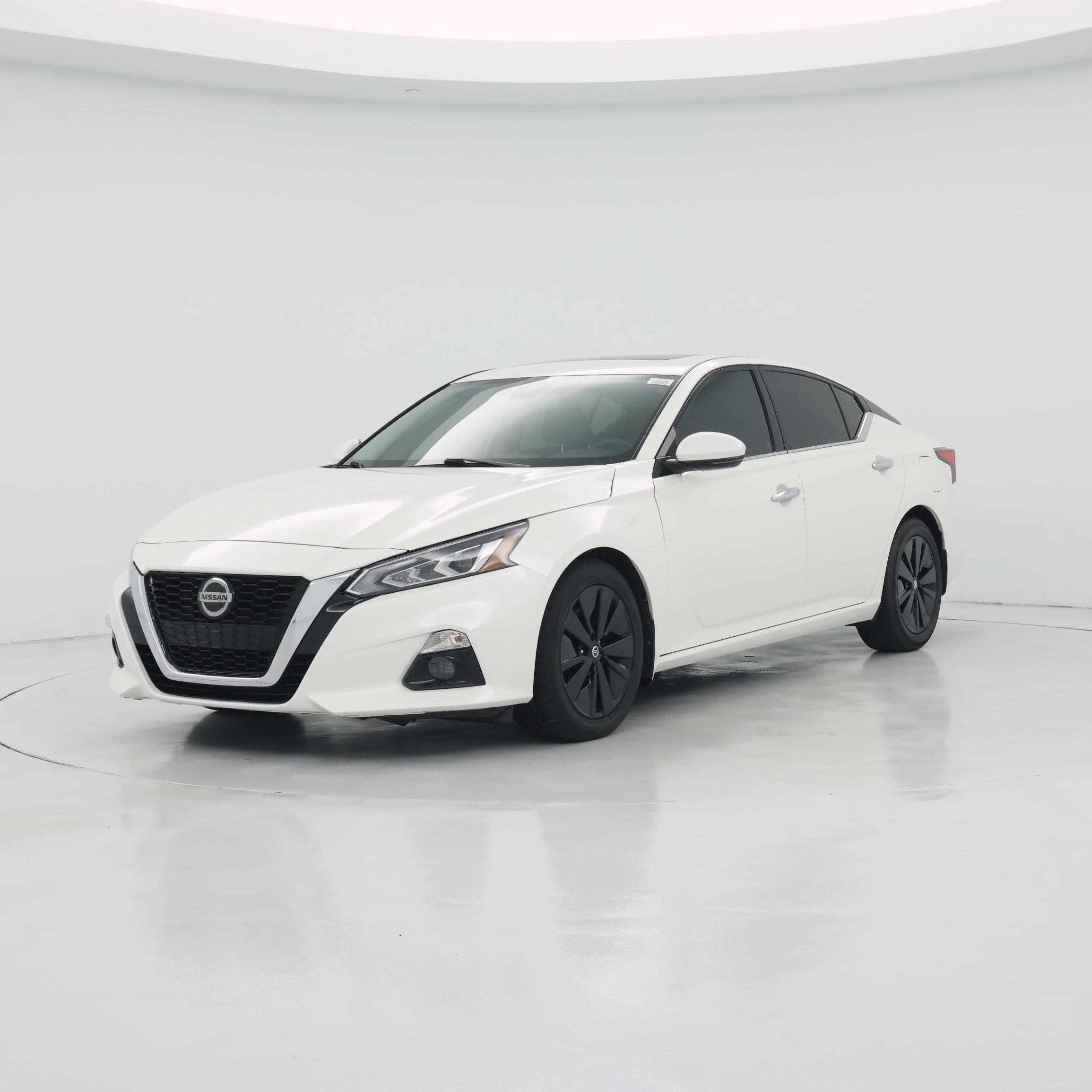 Thumbnail: 2020 Nissan Altima - 4