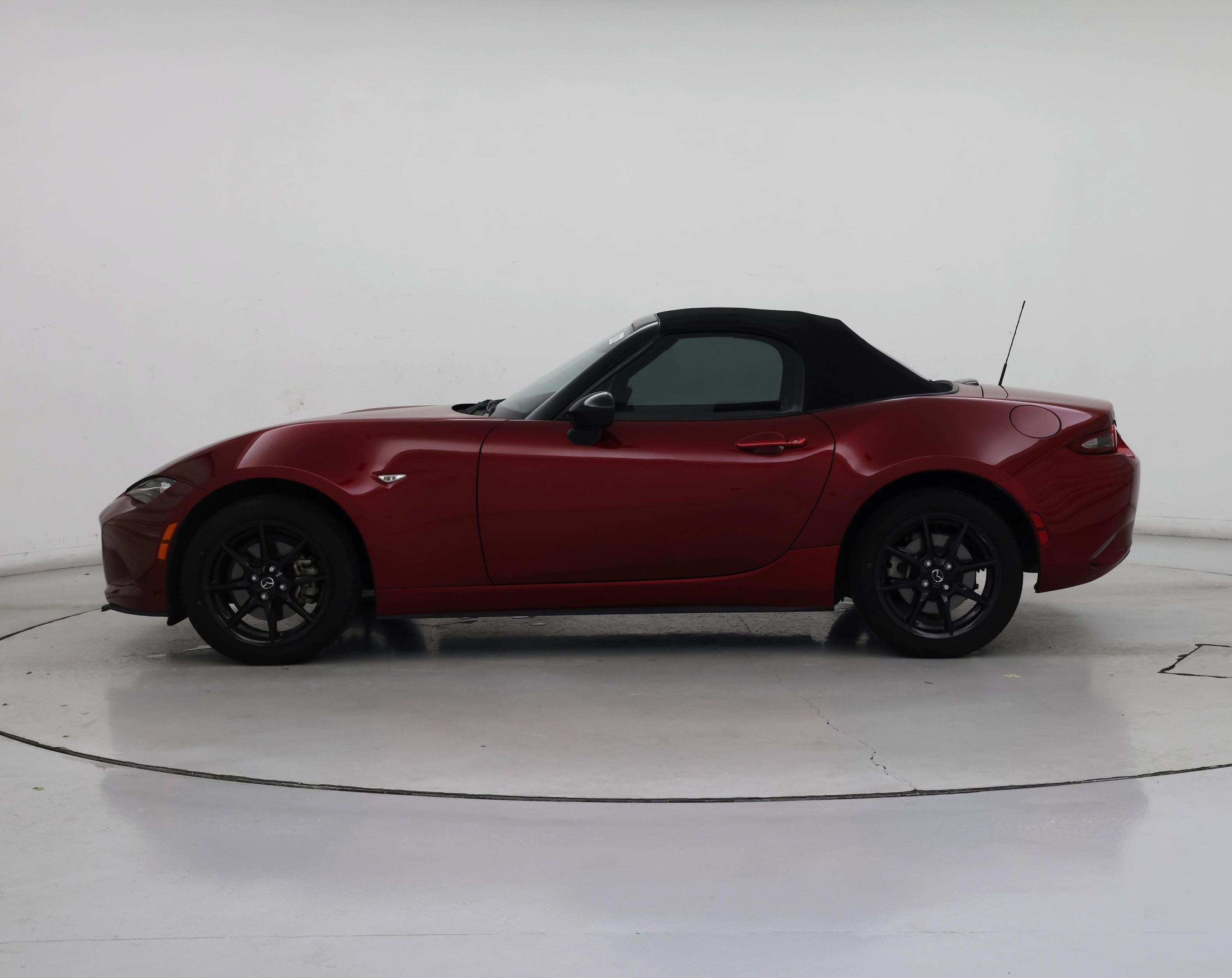 Thumbnail: 2021 Mazda MX-5 Miata - 3
