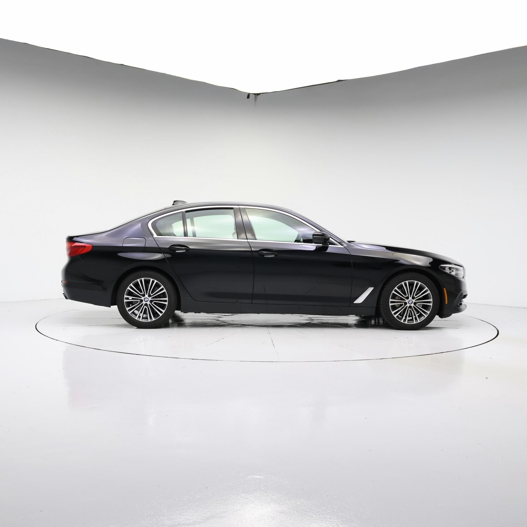 Thumbnail: 2019 BMW 5 Series - 7