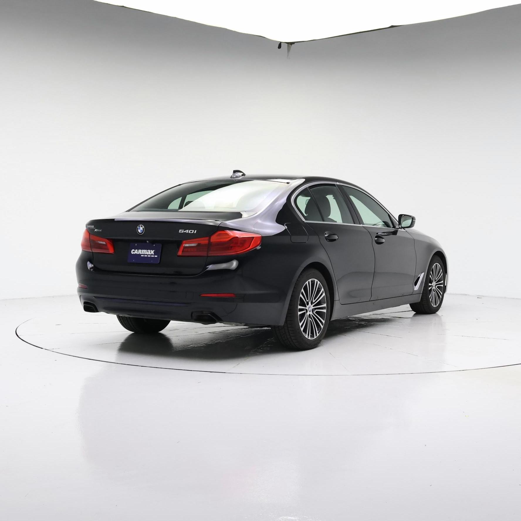 Thumbnail: 2019 BMW 5 Series - 8